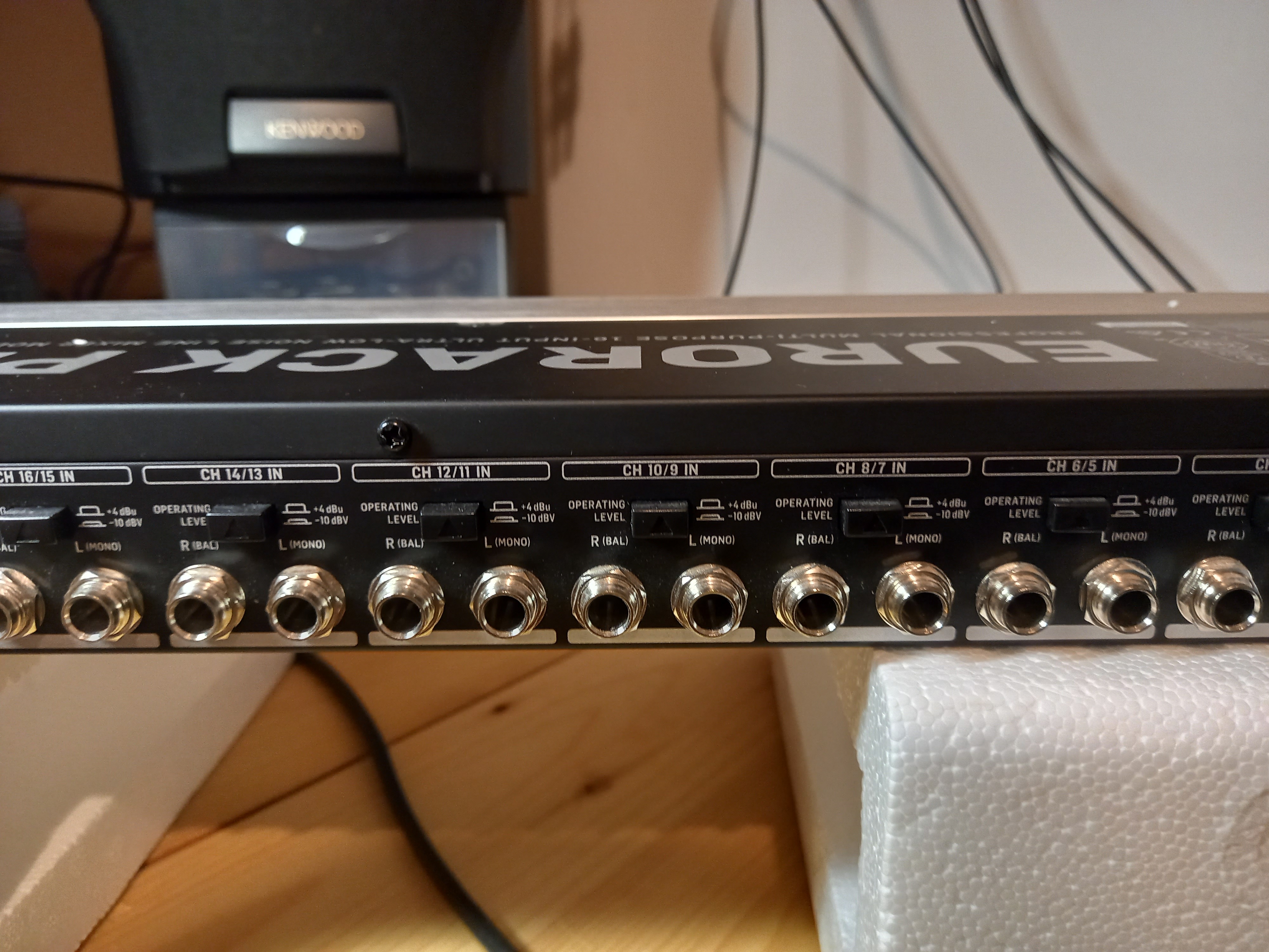 Behringer Eurorack RX1602 V2 (9119)