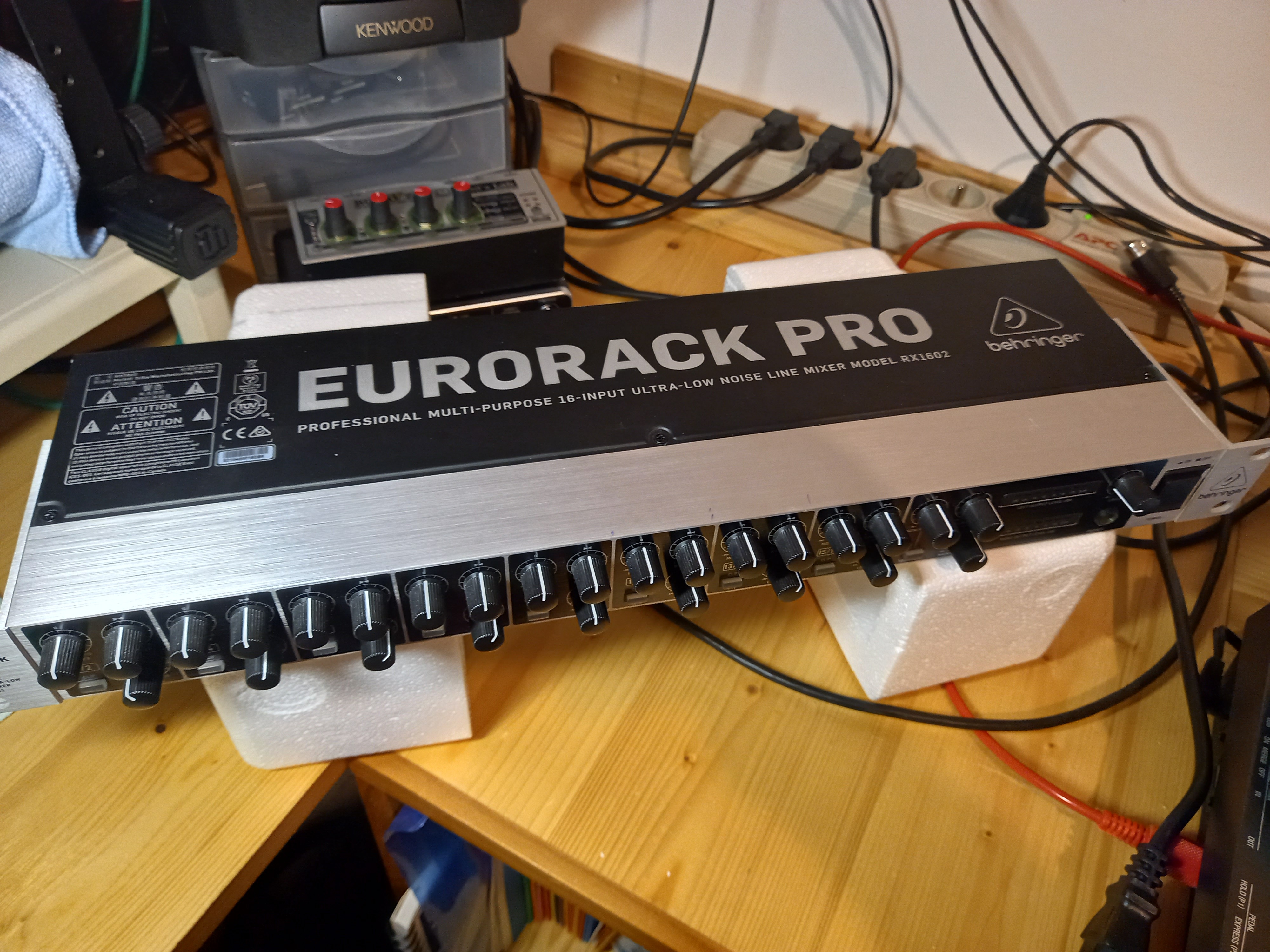 Behringer Eurorack RX1602 V2 (52334)