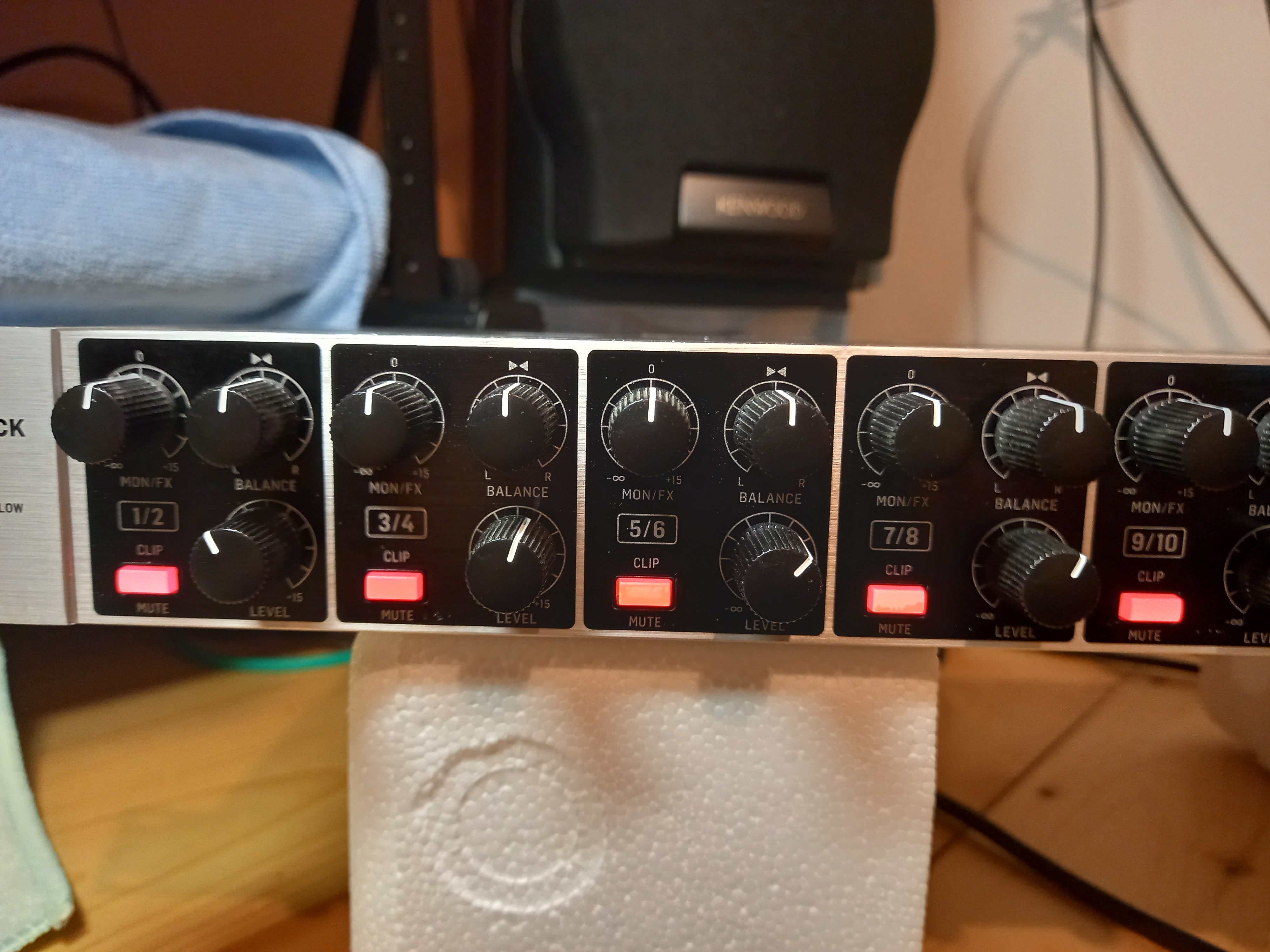 Behringer Eurorack RX1602 V2 (90251)