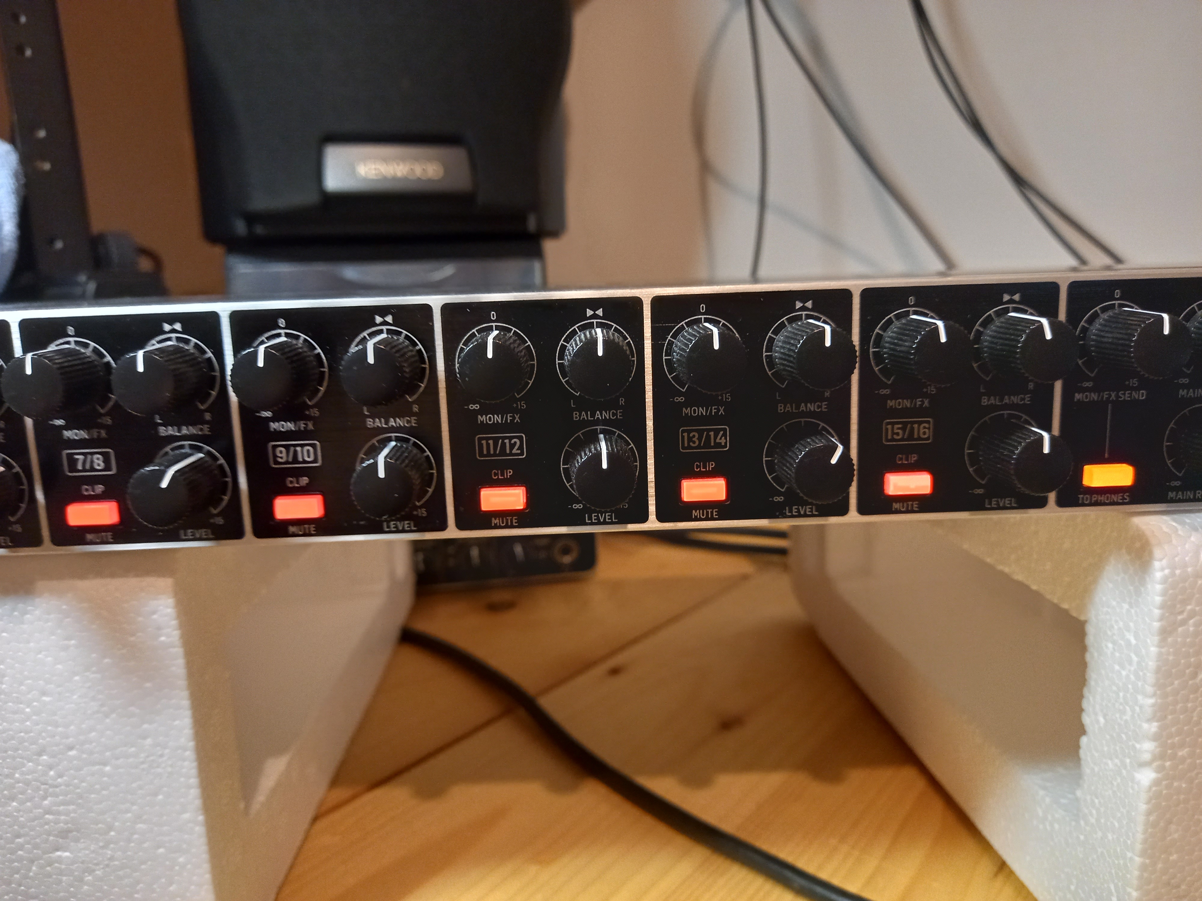 Behringer Eurorack RX1602 V2 (71682)