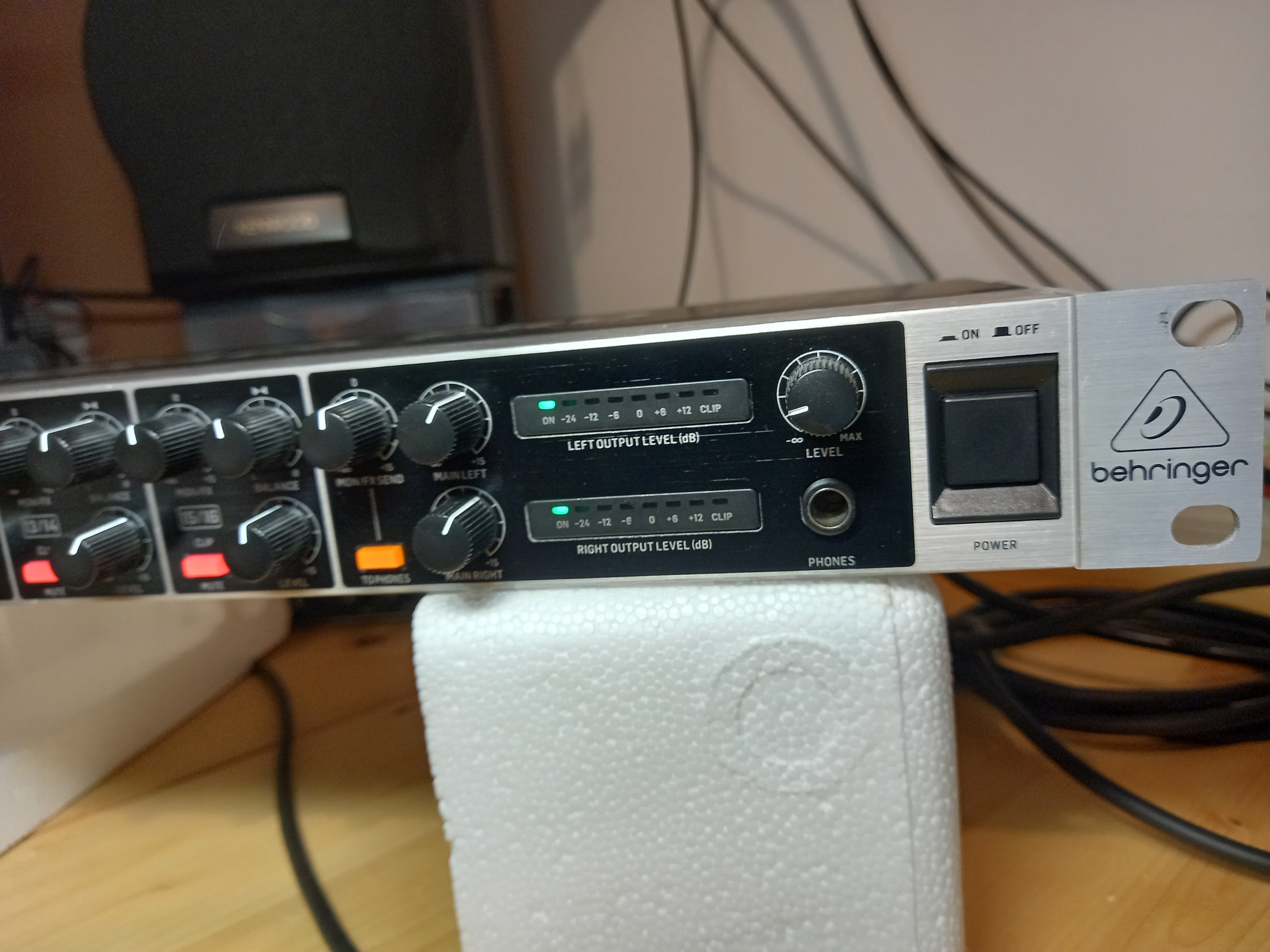 Behringer Eurorack RX1602 V2 (63516)