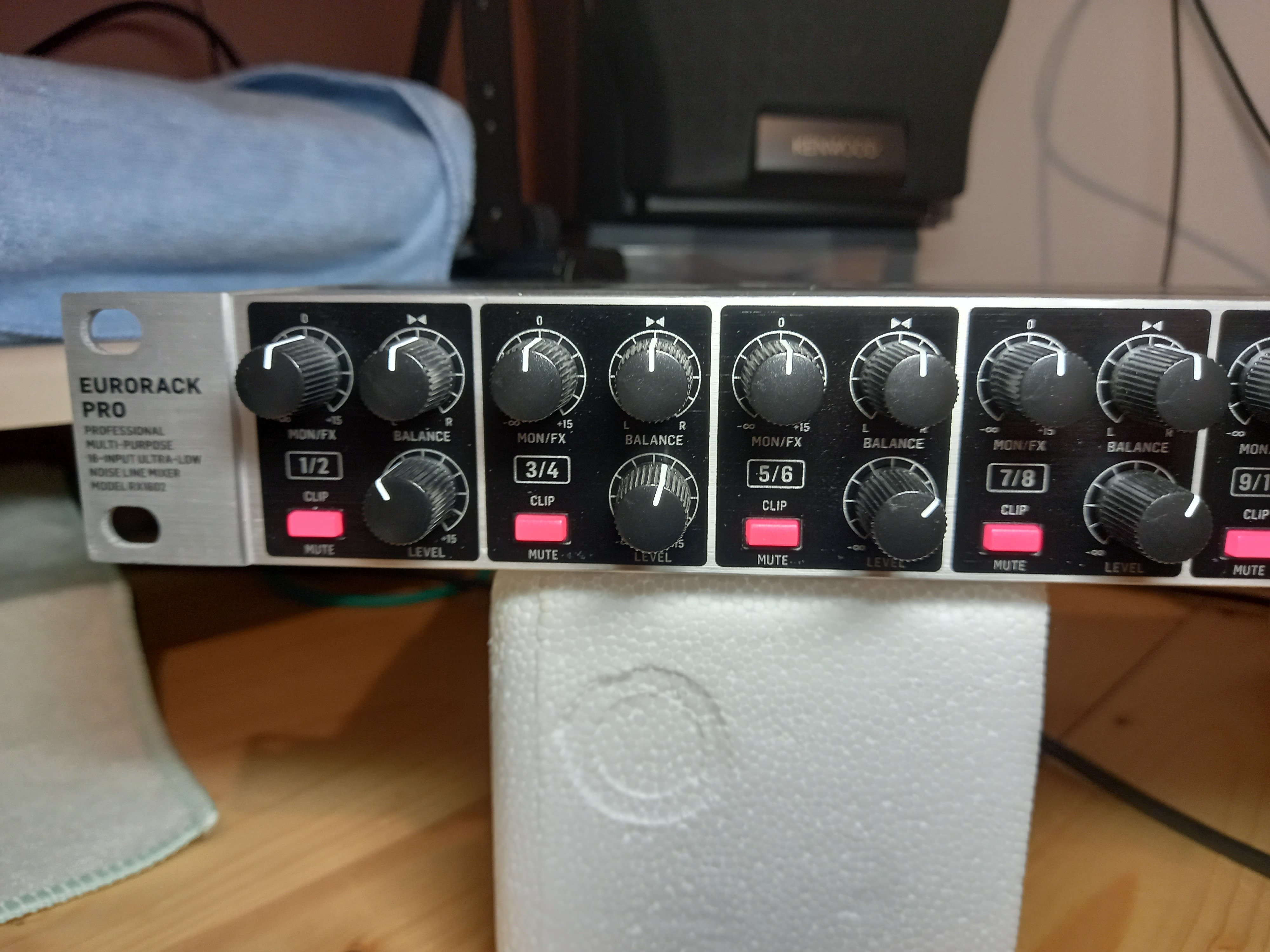 Behringer Eurorack RX1602 V2 (1102)