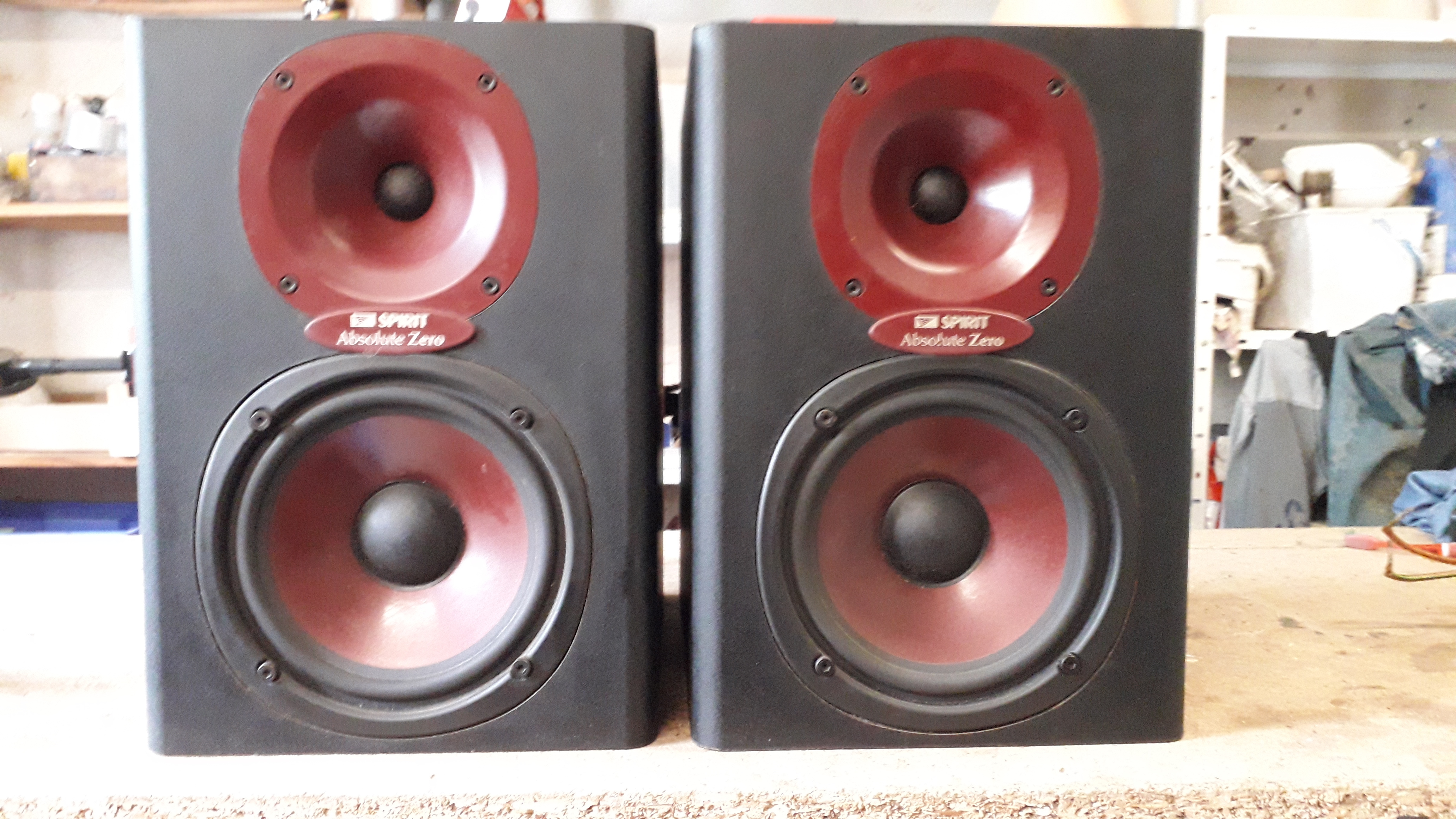 vends moniteurs Soundcraft Spirit Absolute Zero