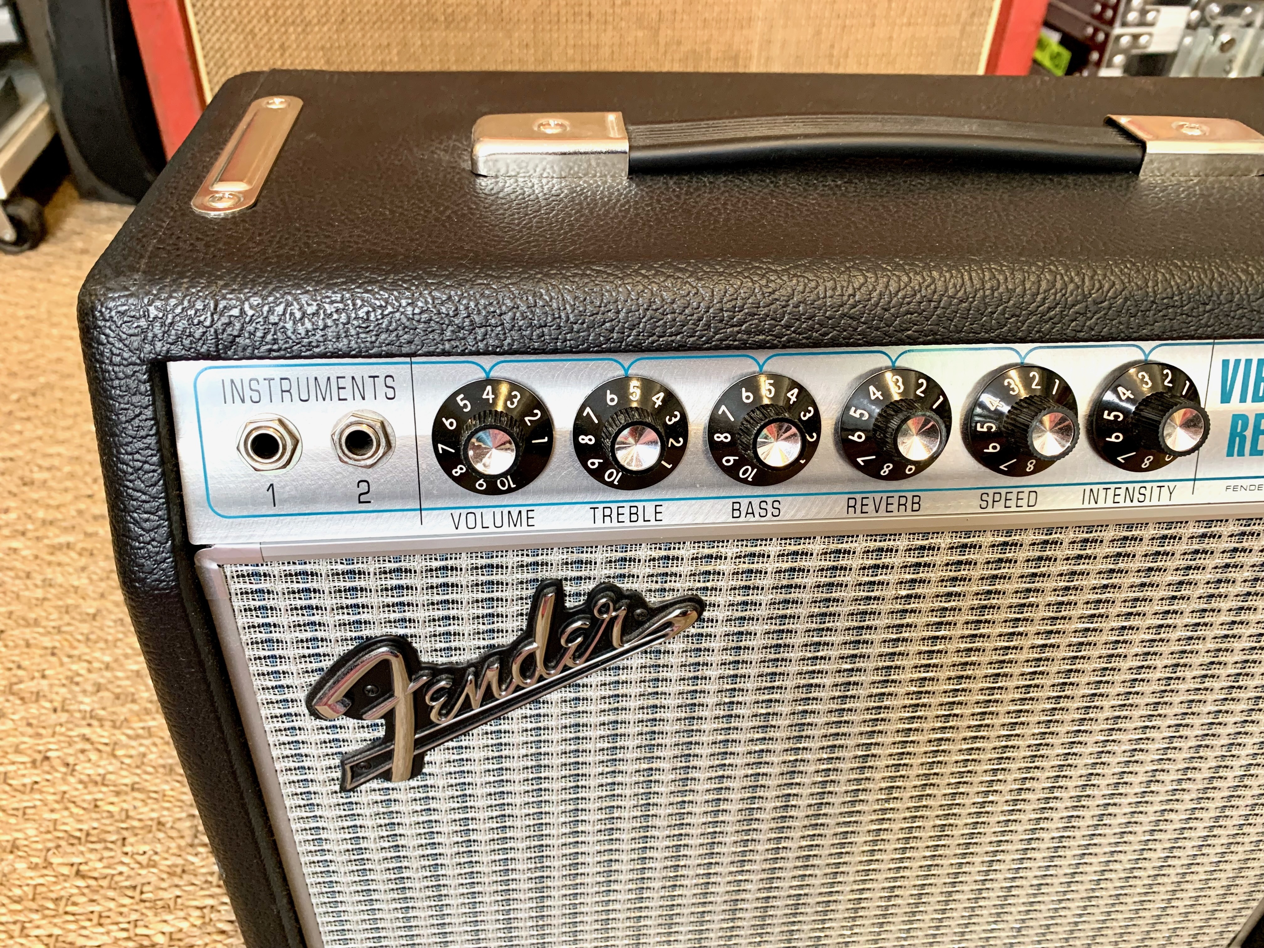 Fender '68 Custom Vibro Champ Reverb (72553)