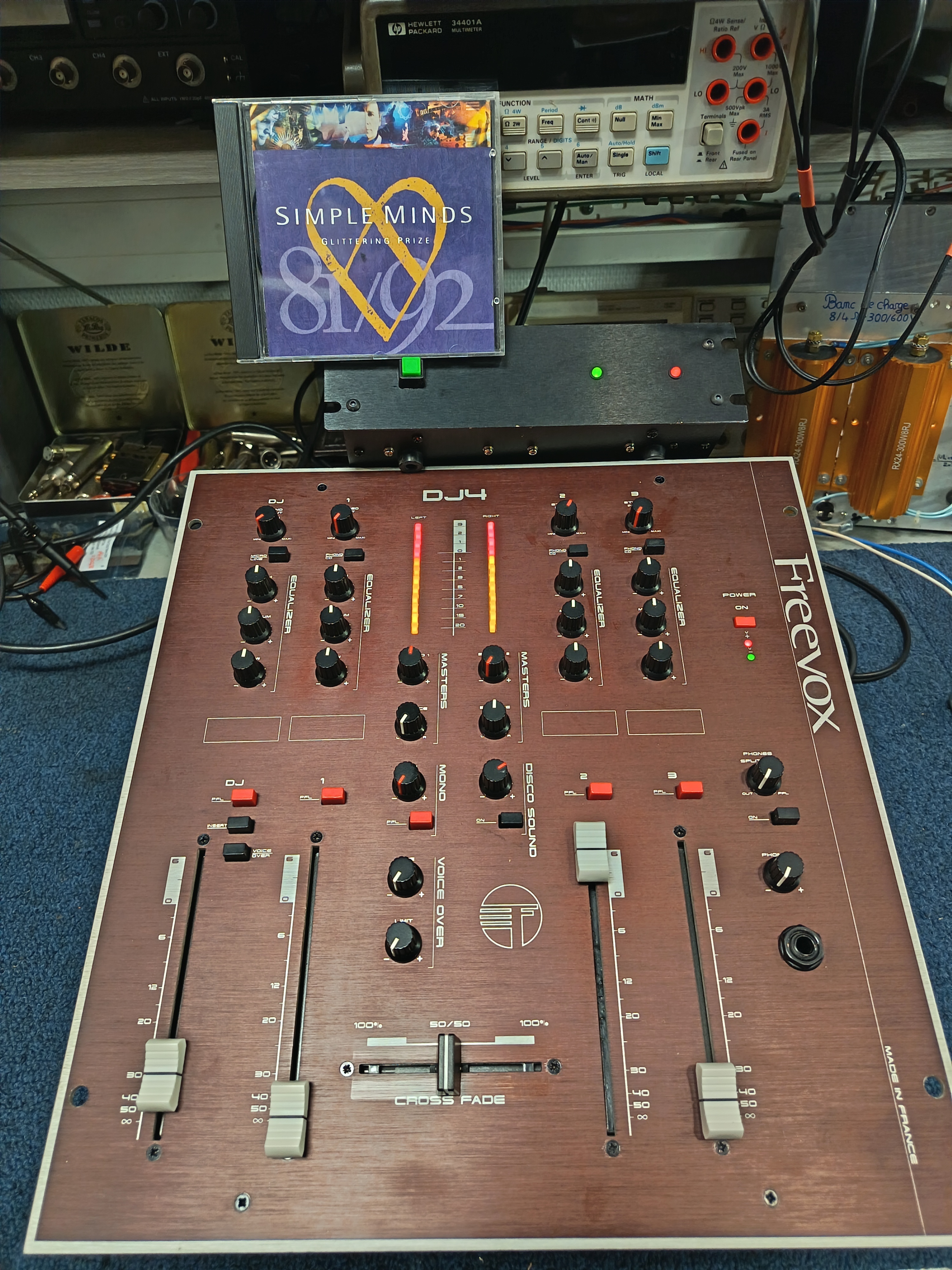 Table Freevox DJ4