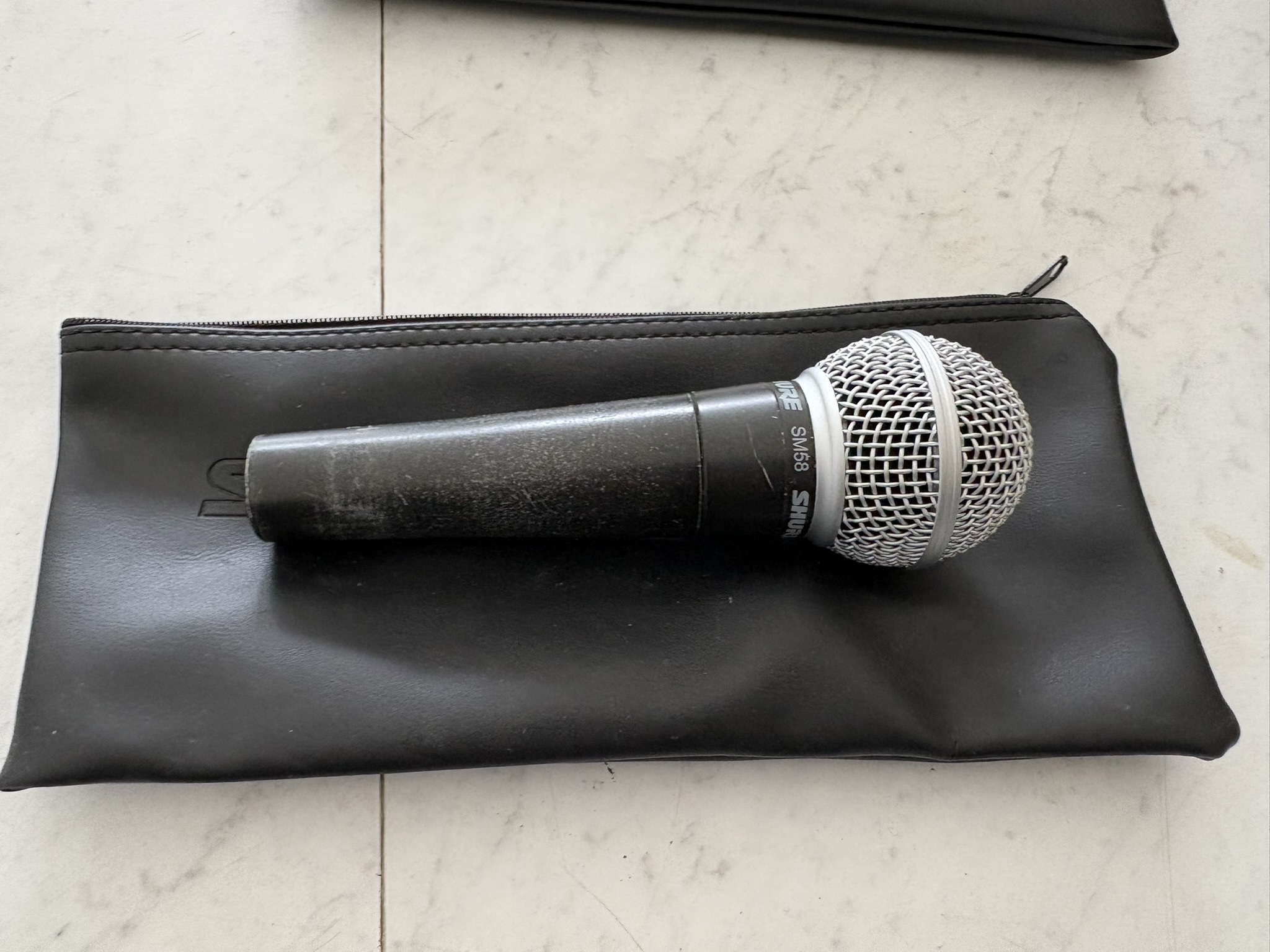 shure sm58 (plusieurs pièces disponibles)