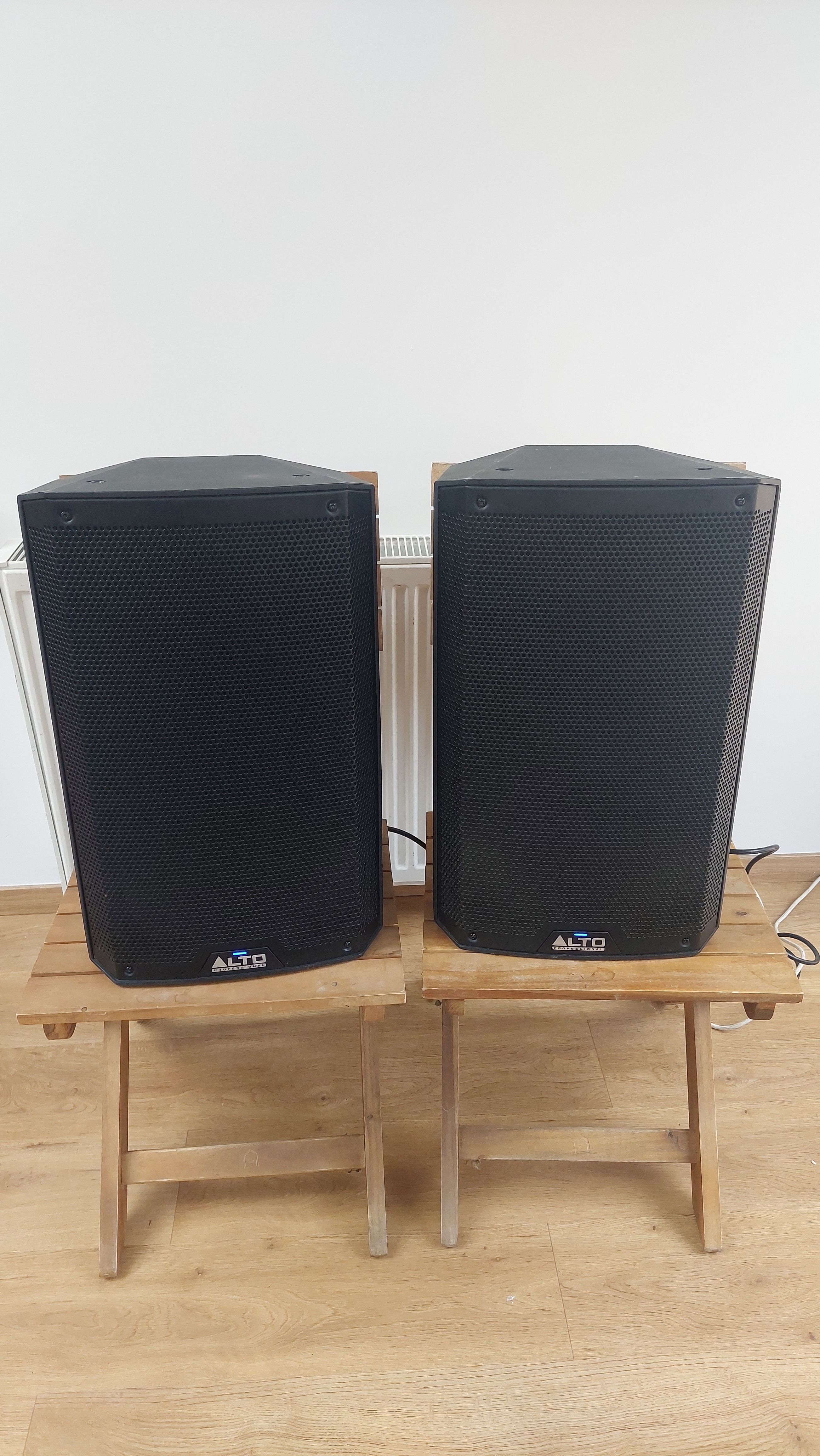Vends enceintes Alto TS 210+Housses (la paire)