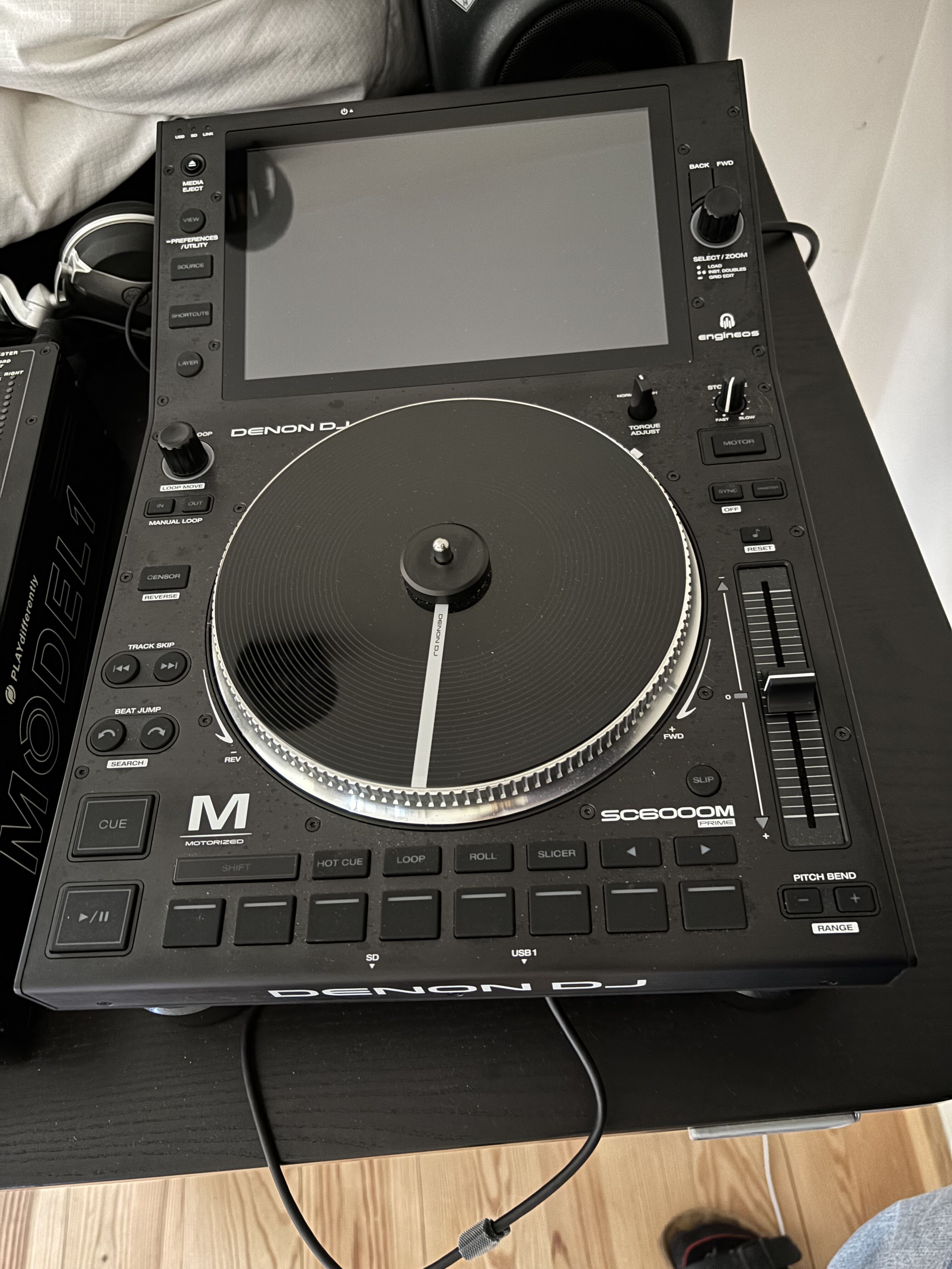Denon DJ SC6000M Prime parfait état