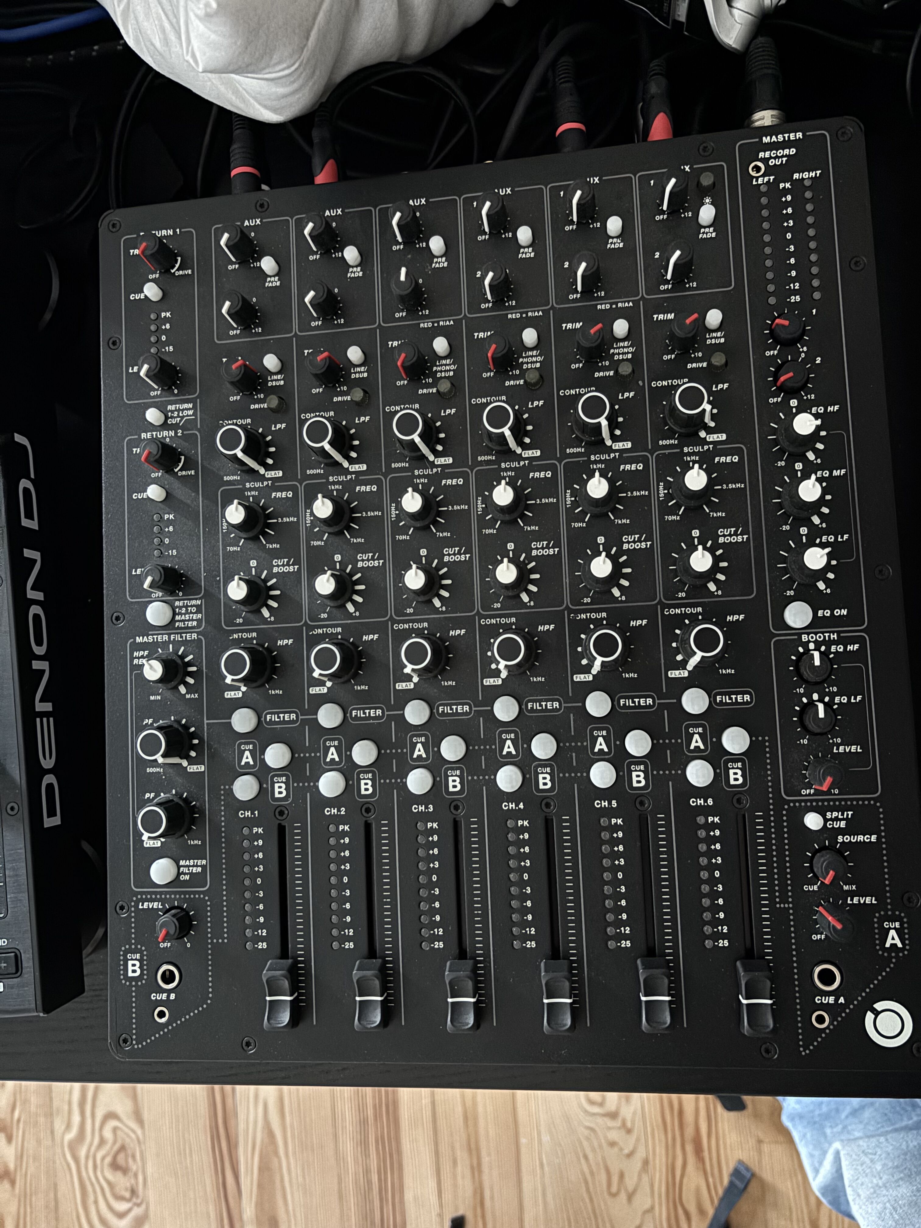 PLAYdifferently MODEL 1 Parfait état avec révision avant vente.