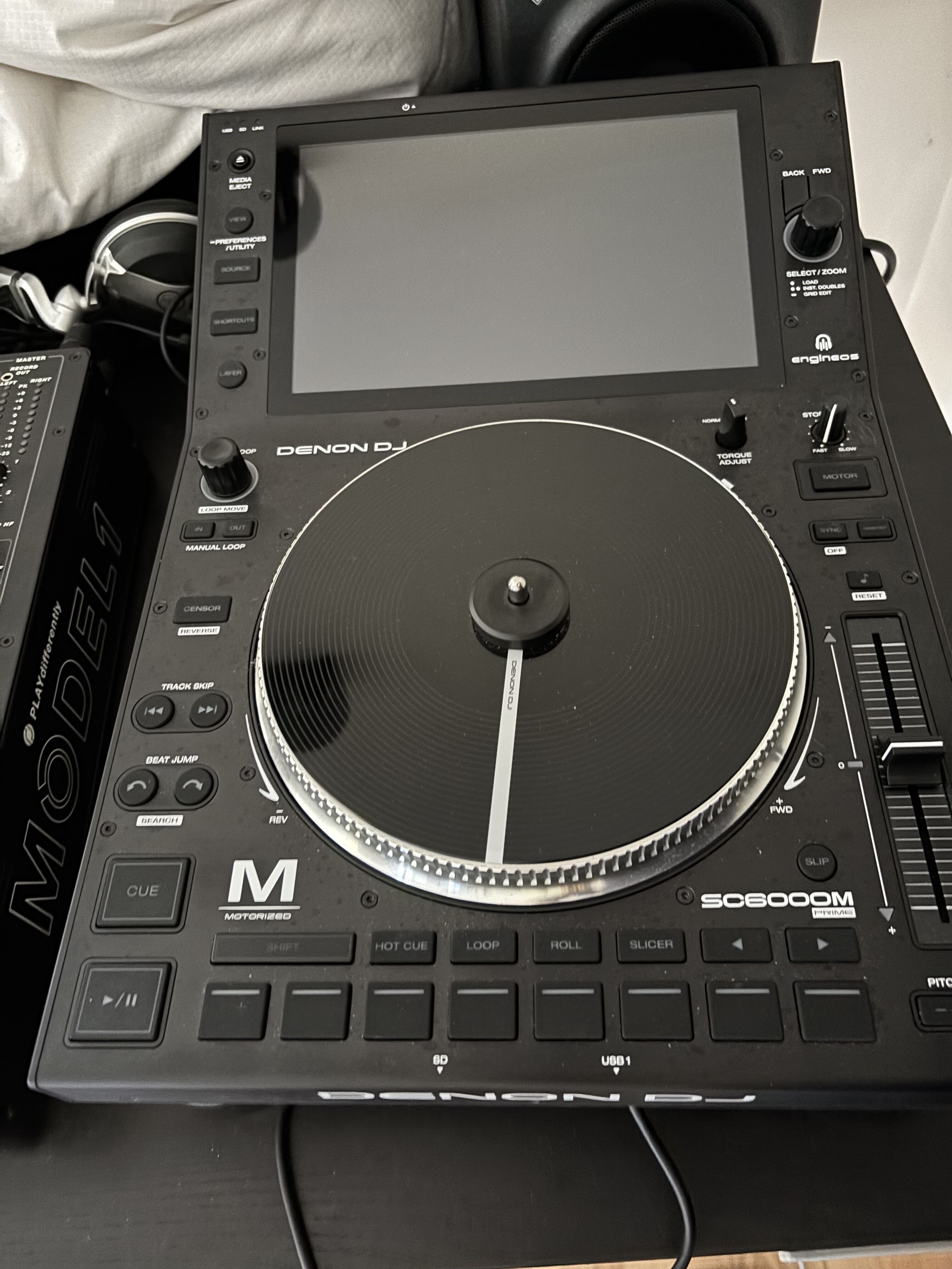 Denon DJ SC6000M Prime parfait état