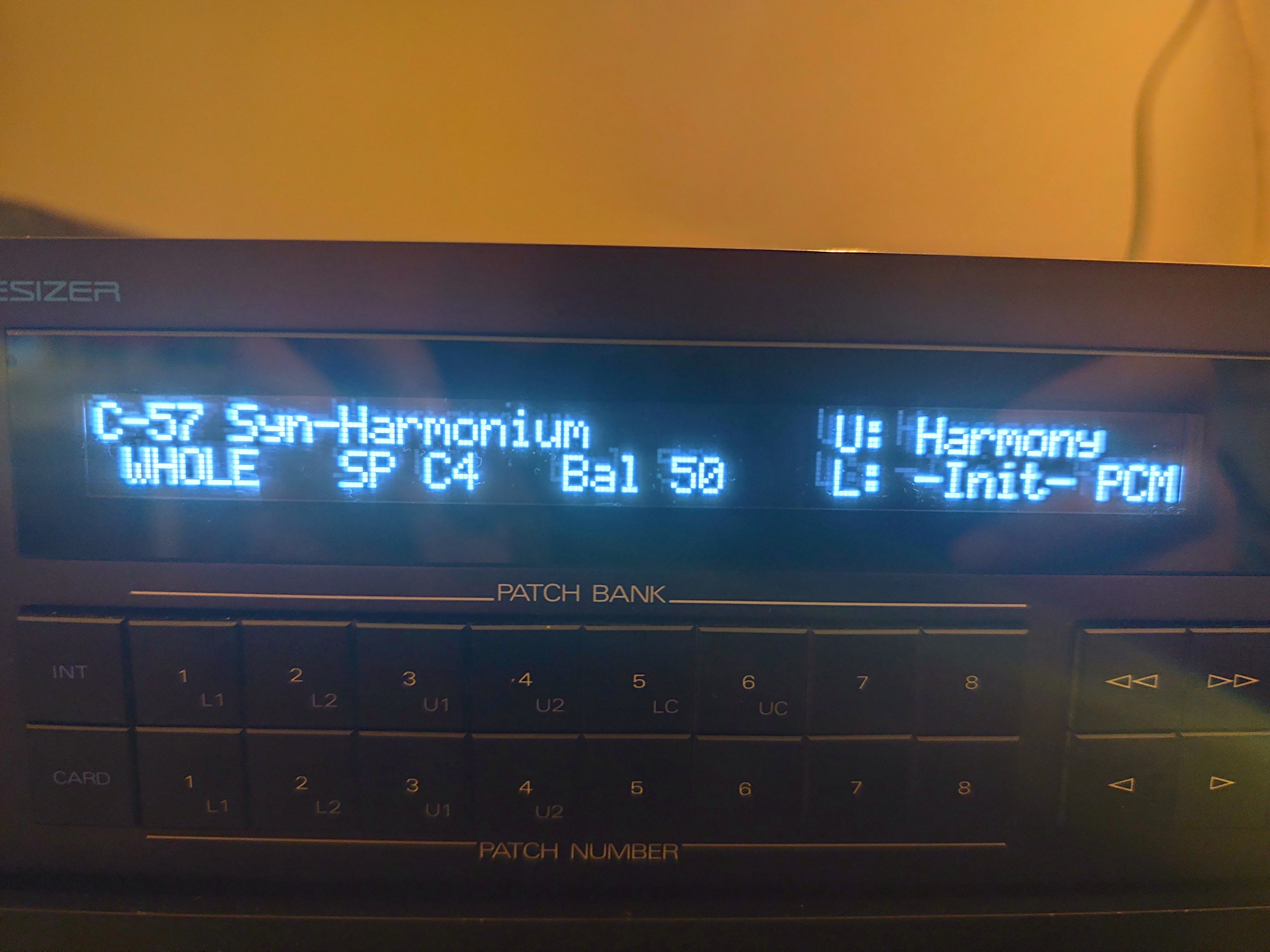 Roland D-550 (3972)