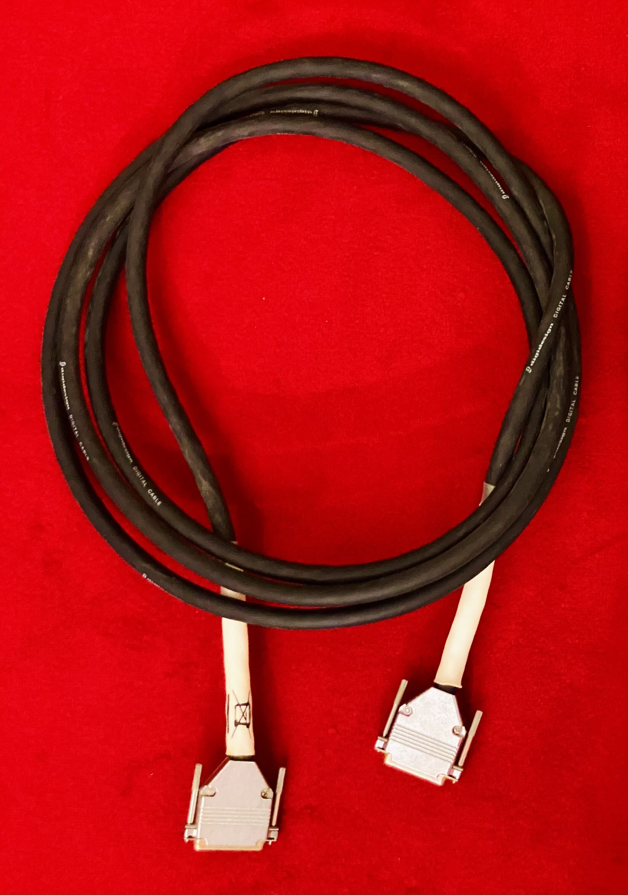 Câble Numérique à l'unité, connexion Digidesign Digisnake Sub-D 25 broches mâle vers Sub-D 25 mâle - Longueur: 3,65 m