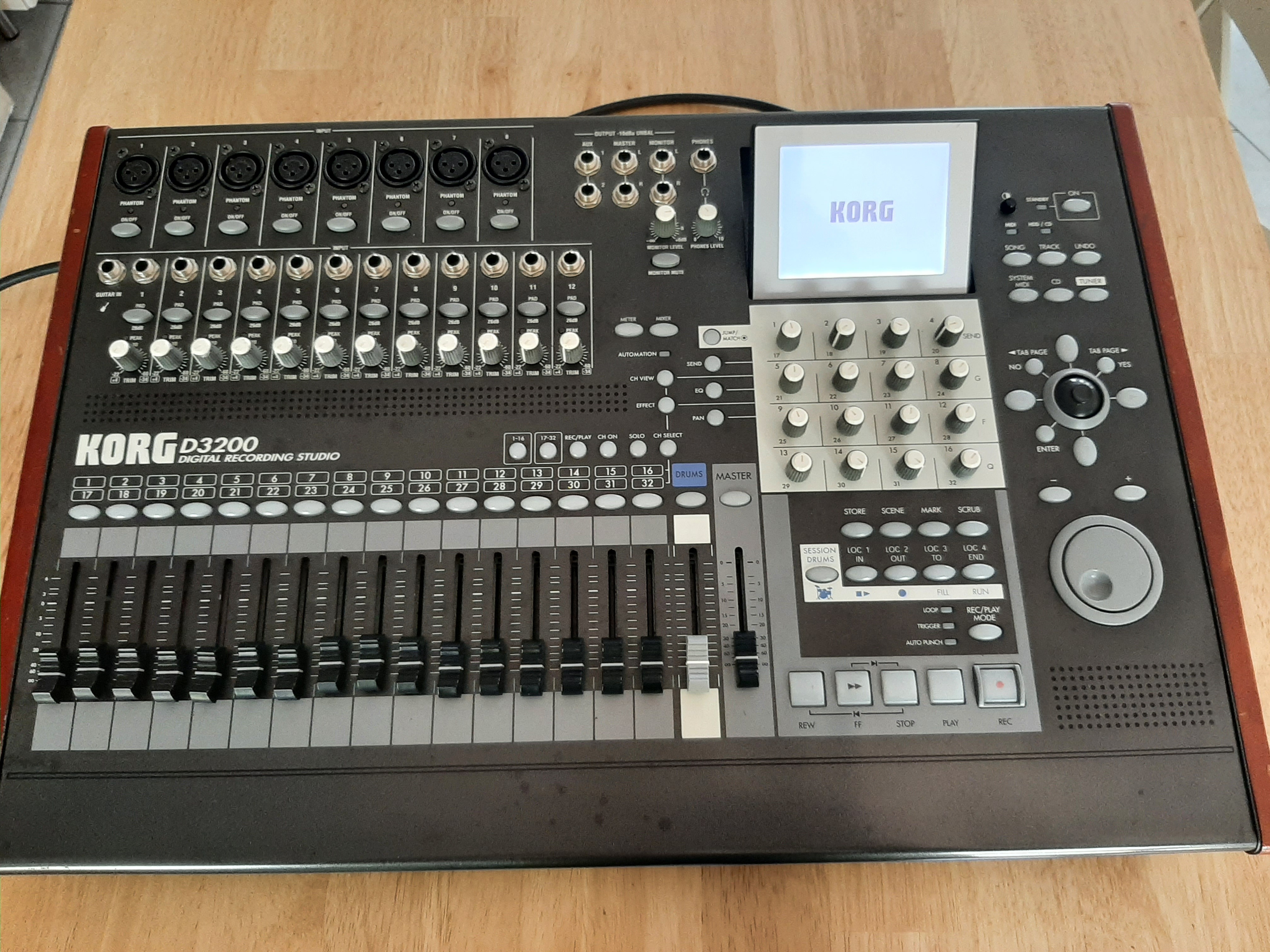 Vends enregistreur multipistes Korg D3200