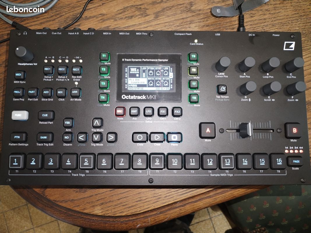 Octatrack Mk2 Black édition + tous les packs EZBOT + samples (port offert) VENDUE