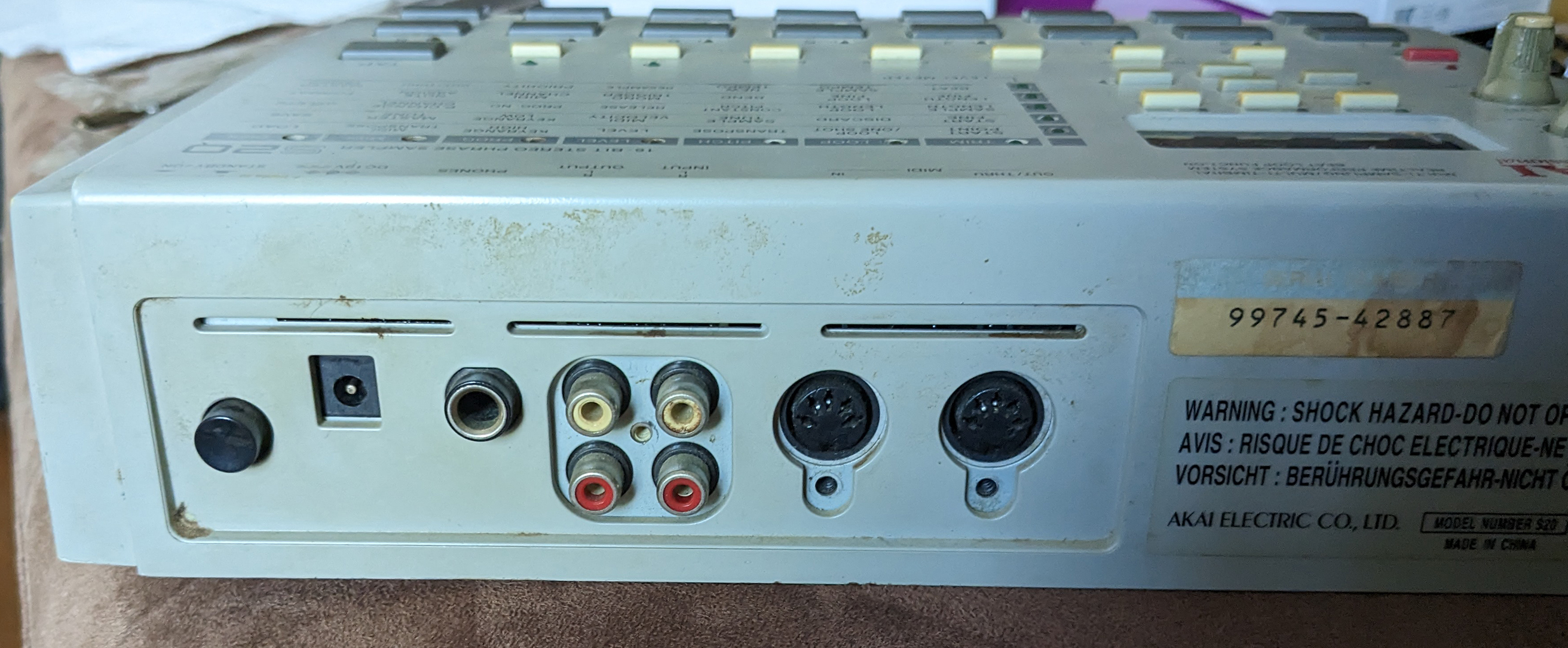 Akai Professional S20 (2995)