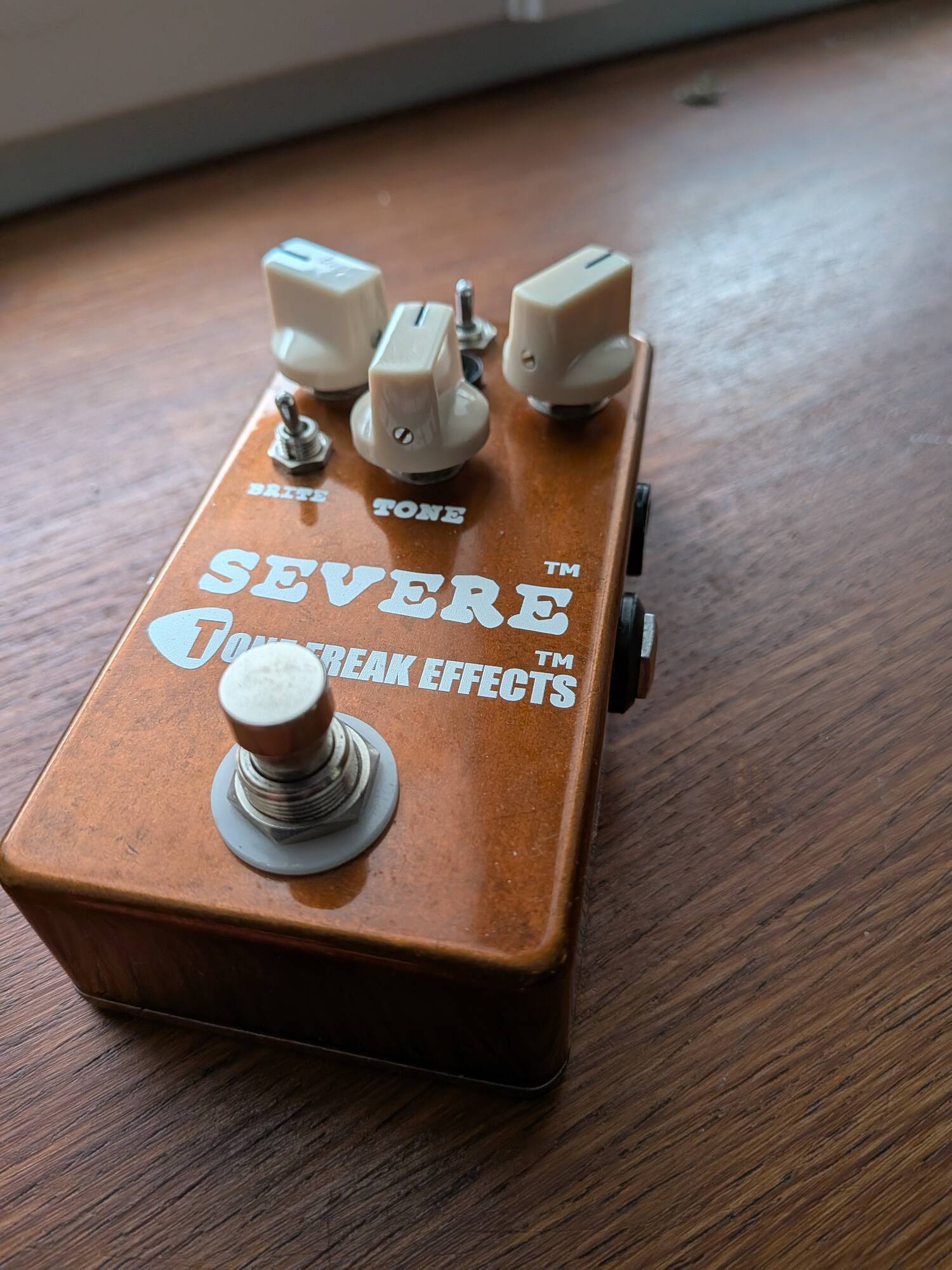 tone-freak-severe-5356548@2x