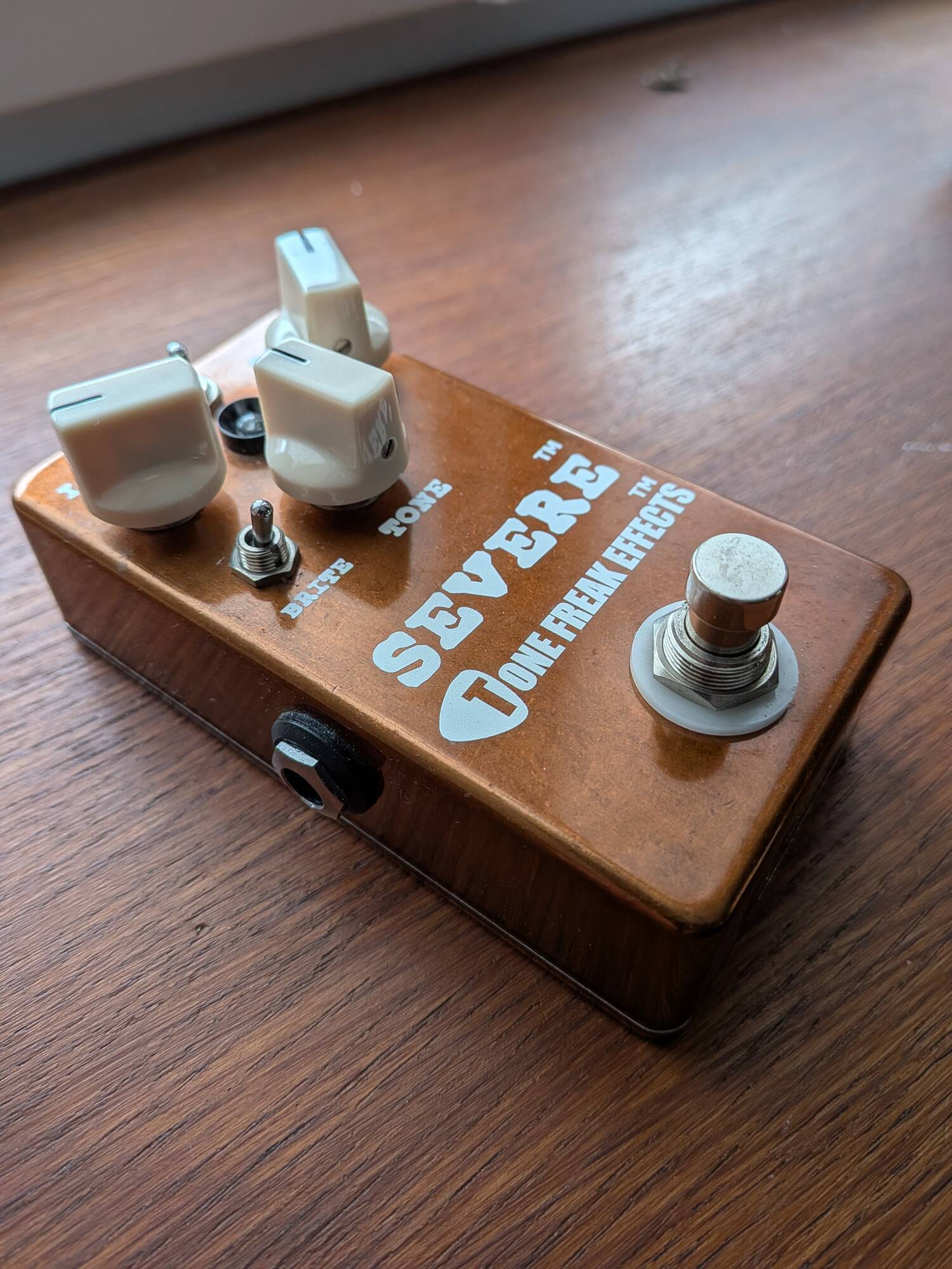 tone-freak-severe-5356546@2x