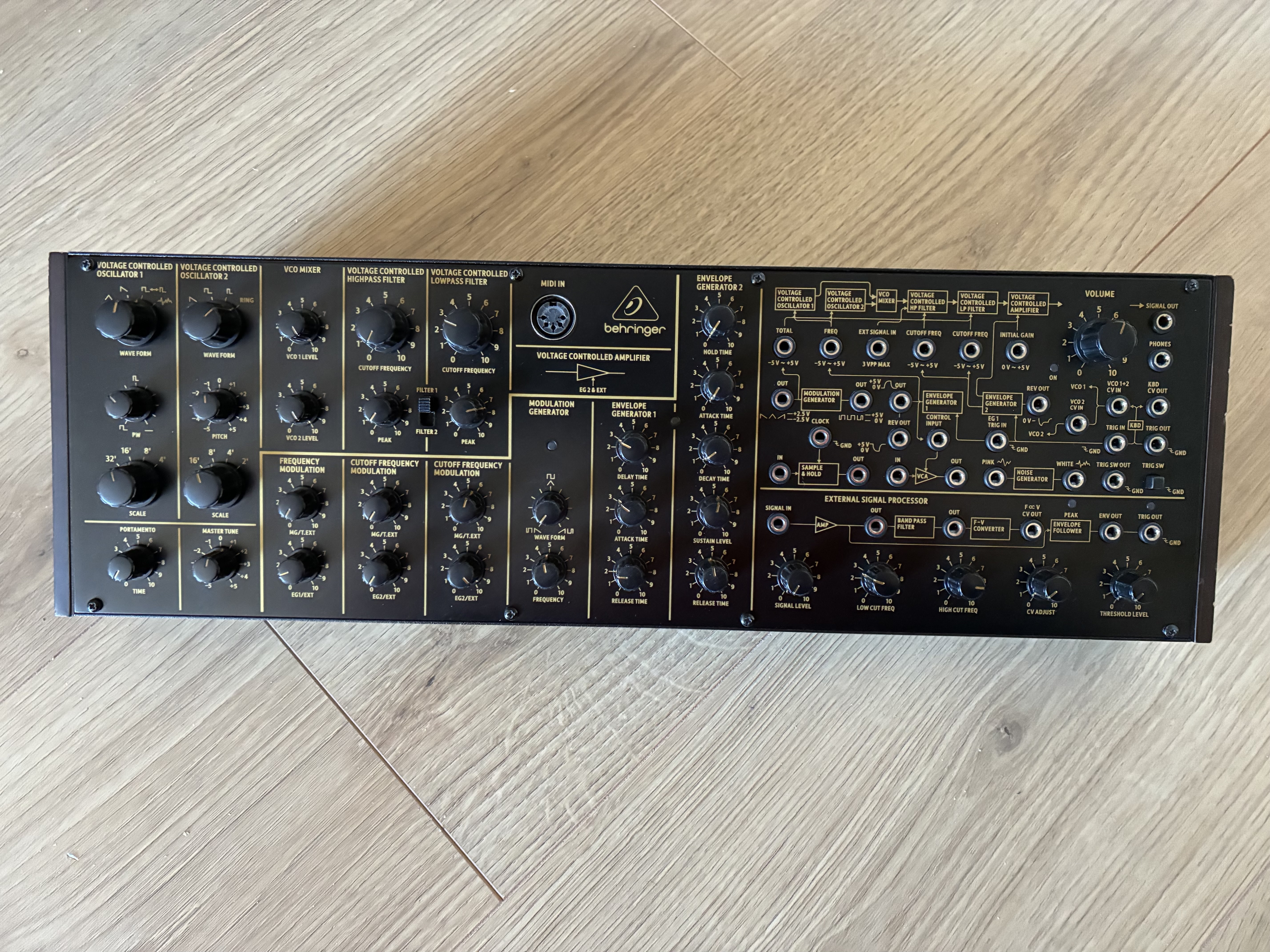 Berhinger K-2 complet