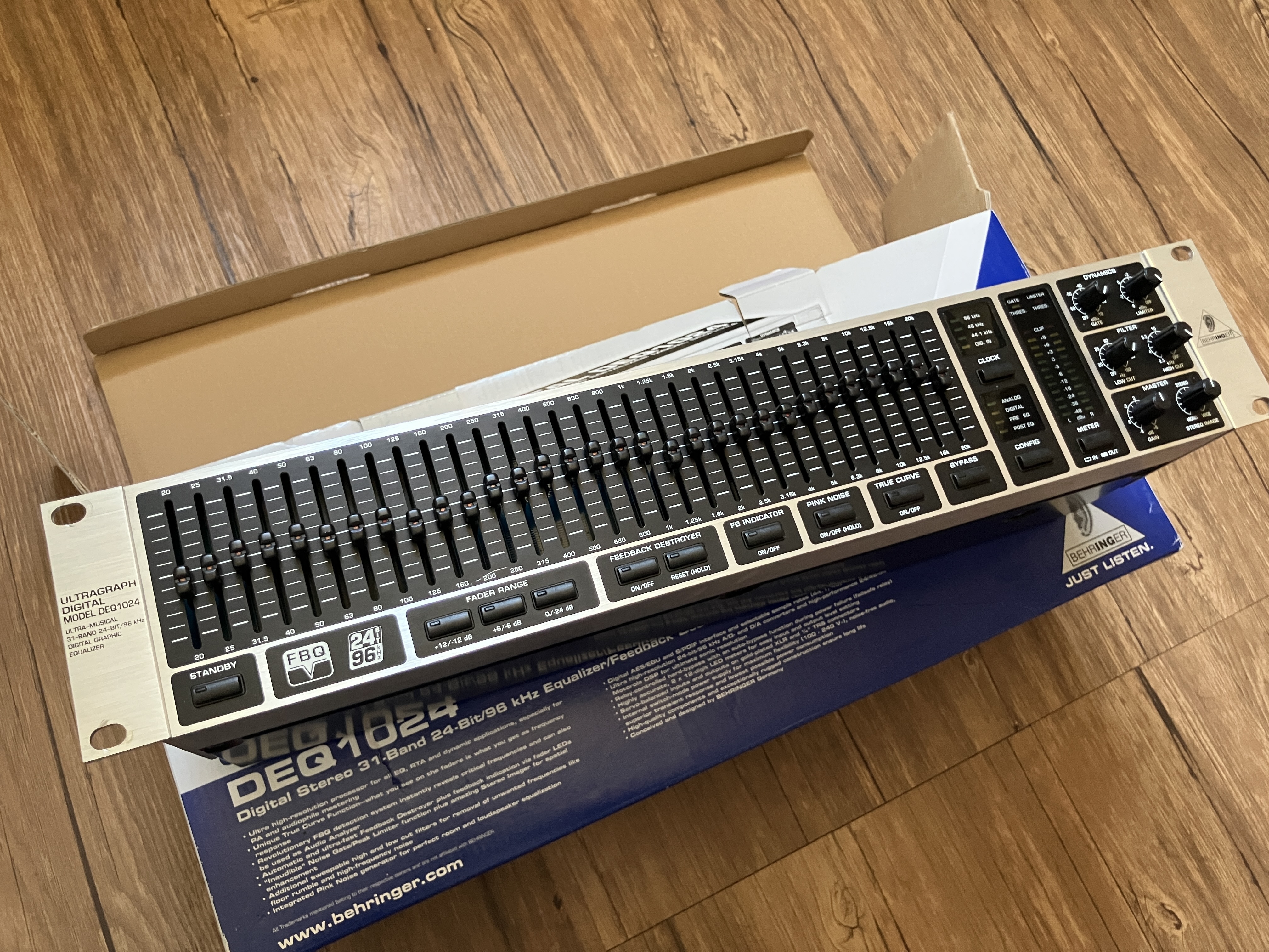 Vends Behringer DEQ1024 - excellent état