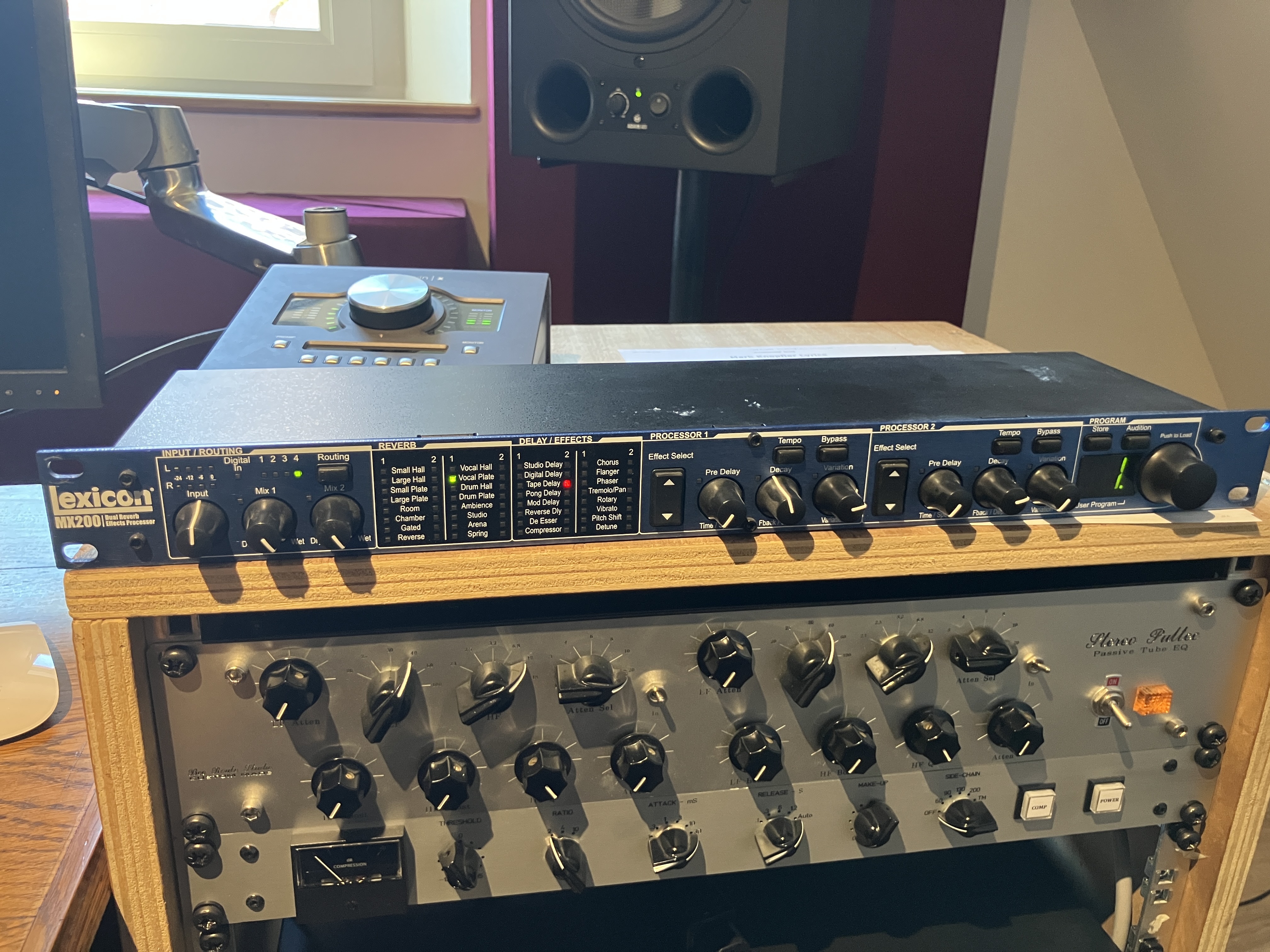 Vends Lexicon MX 200