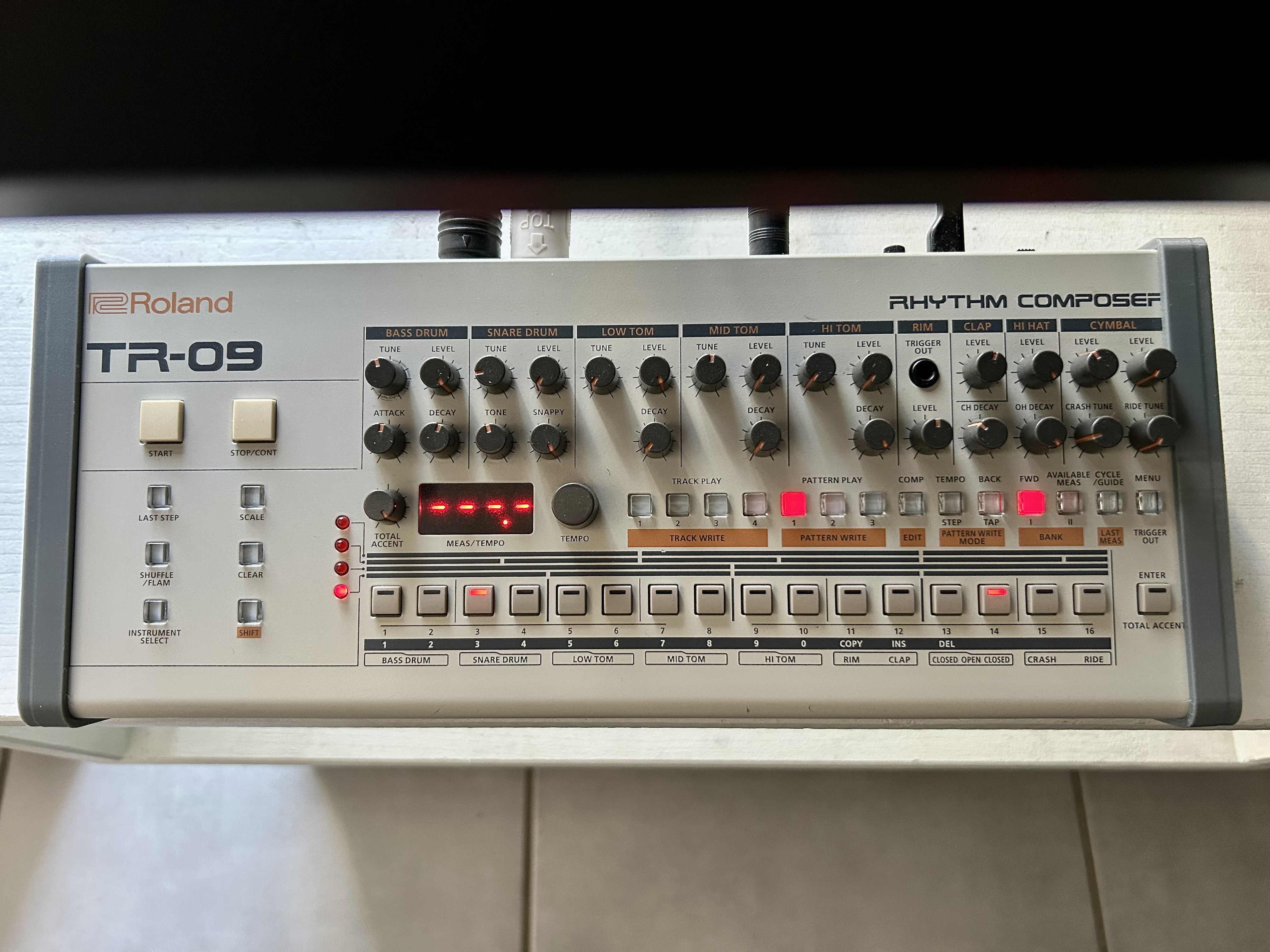 Vends Roland Tr09 drum machine