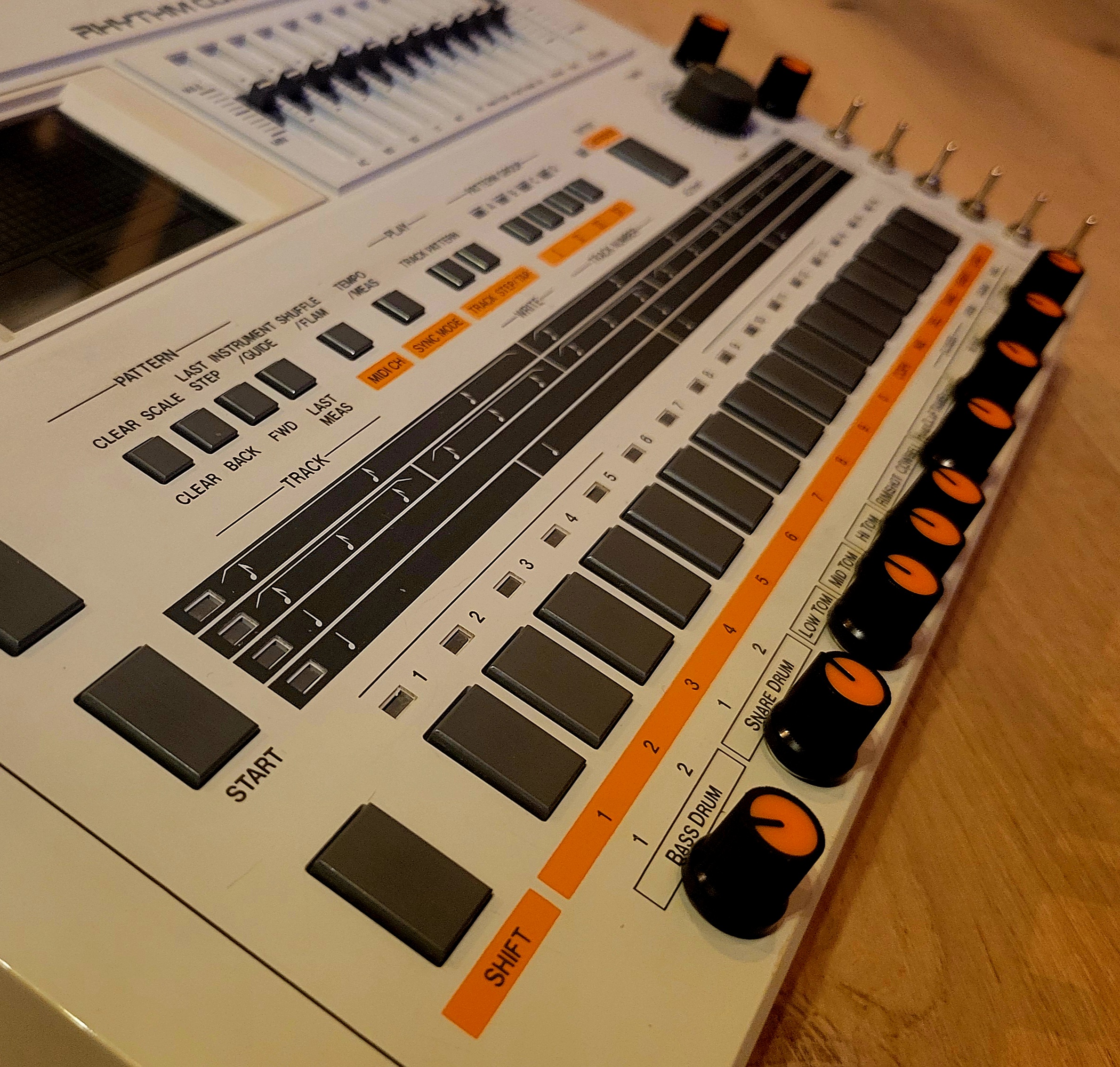 Roland TR-707 (54508)