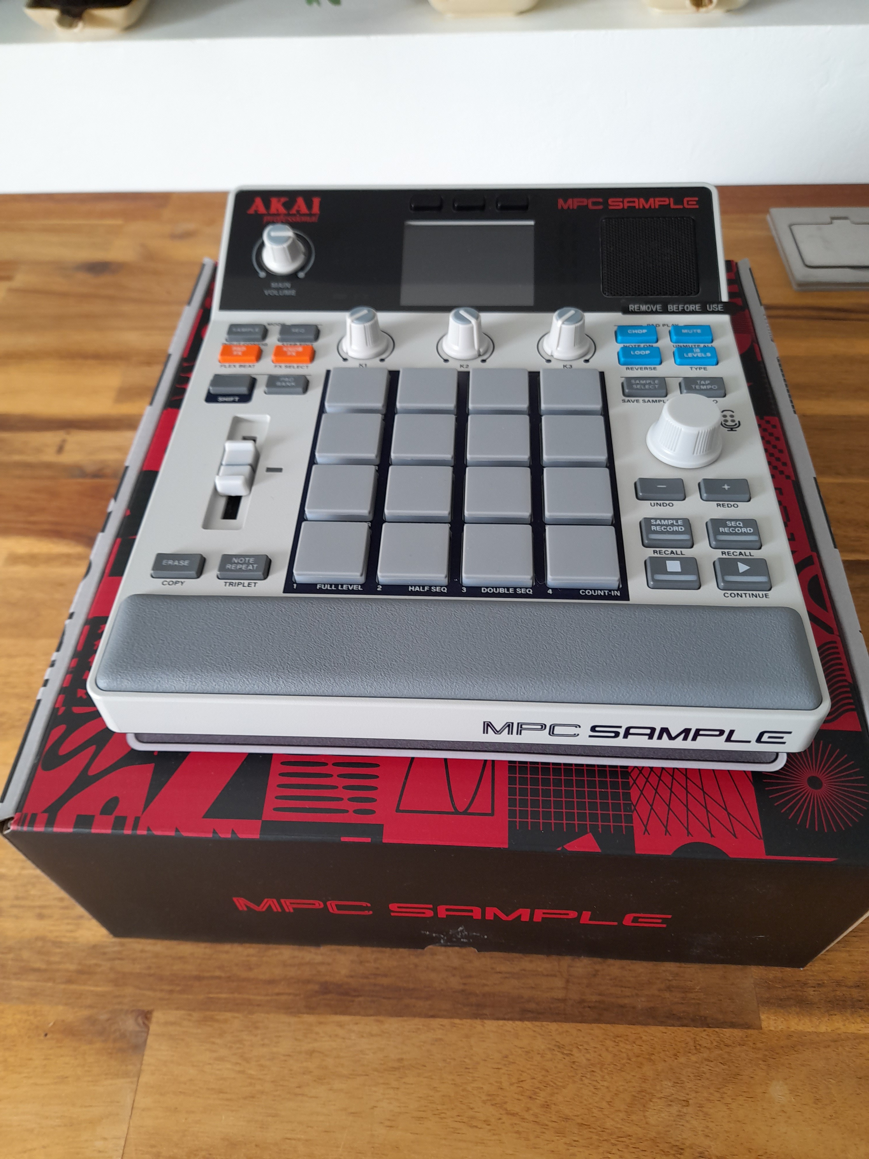 Akai Professional MPC Sample (17860)