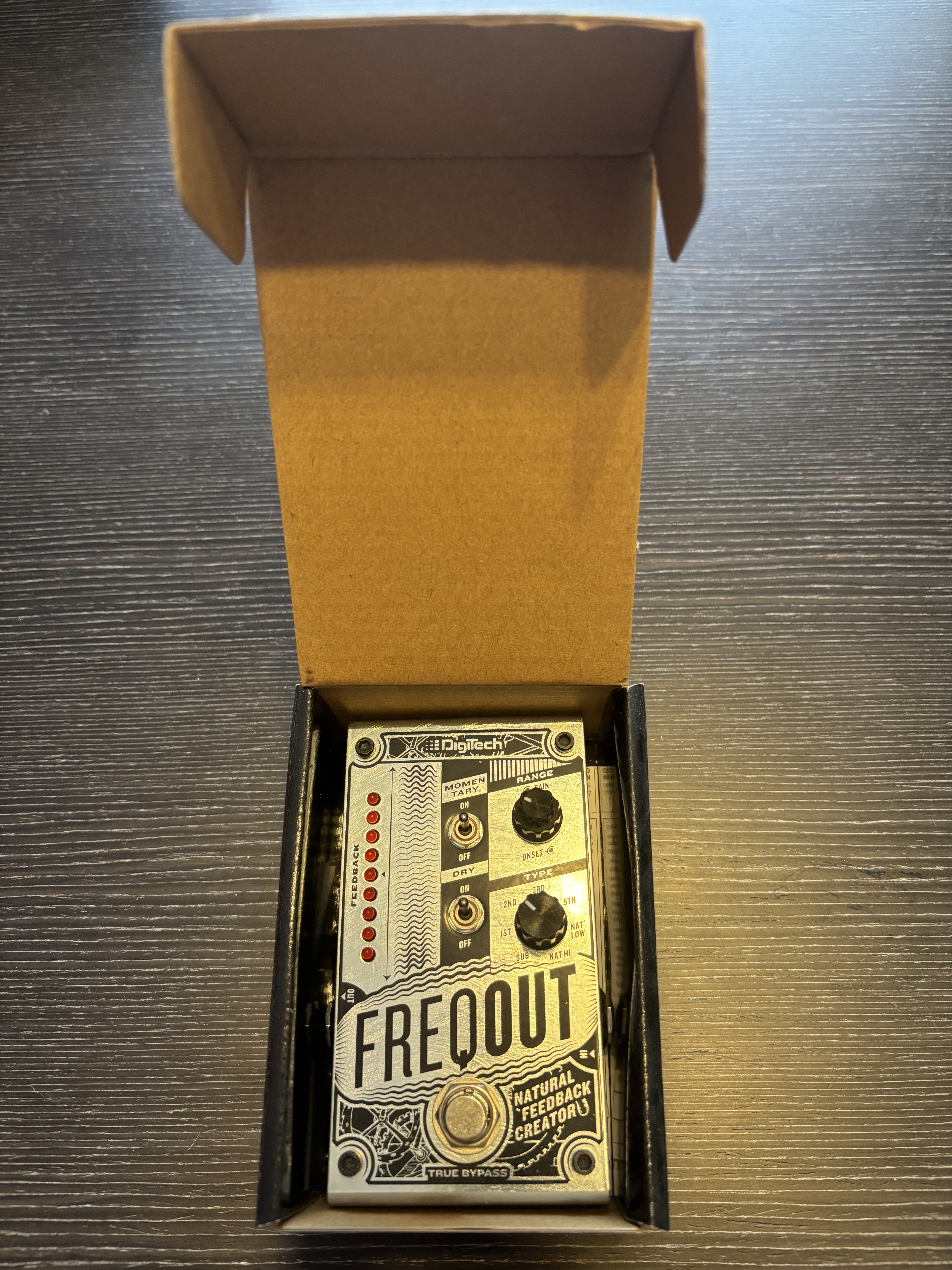 Vends Digitech Freqout, comme neuve, jamais sortie de mon home studio.