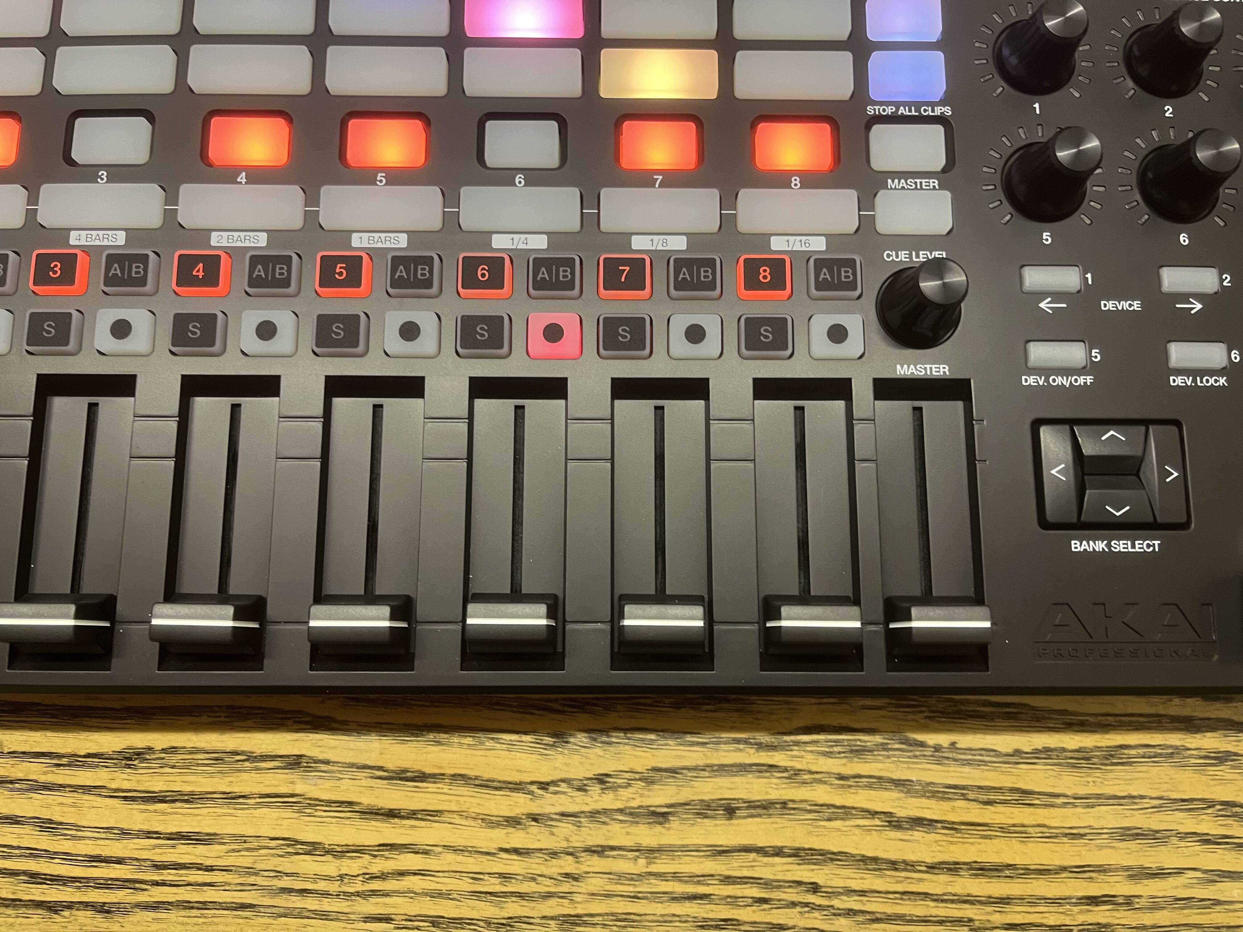 Akai Professional APC40 mkII (69794)