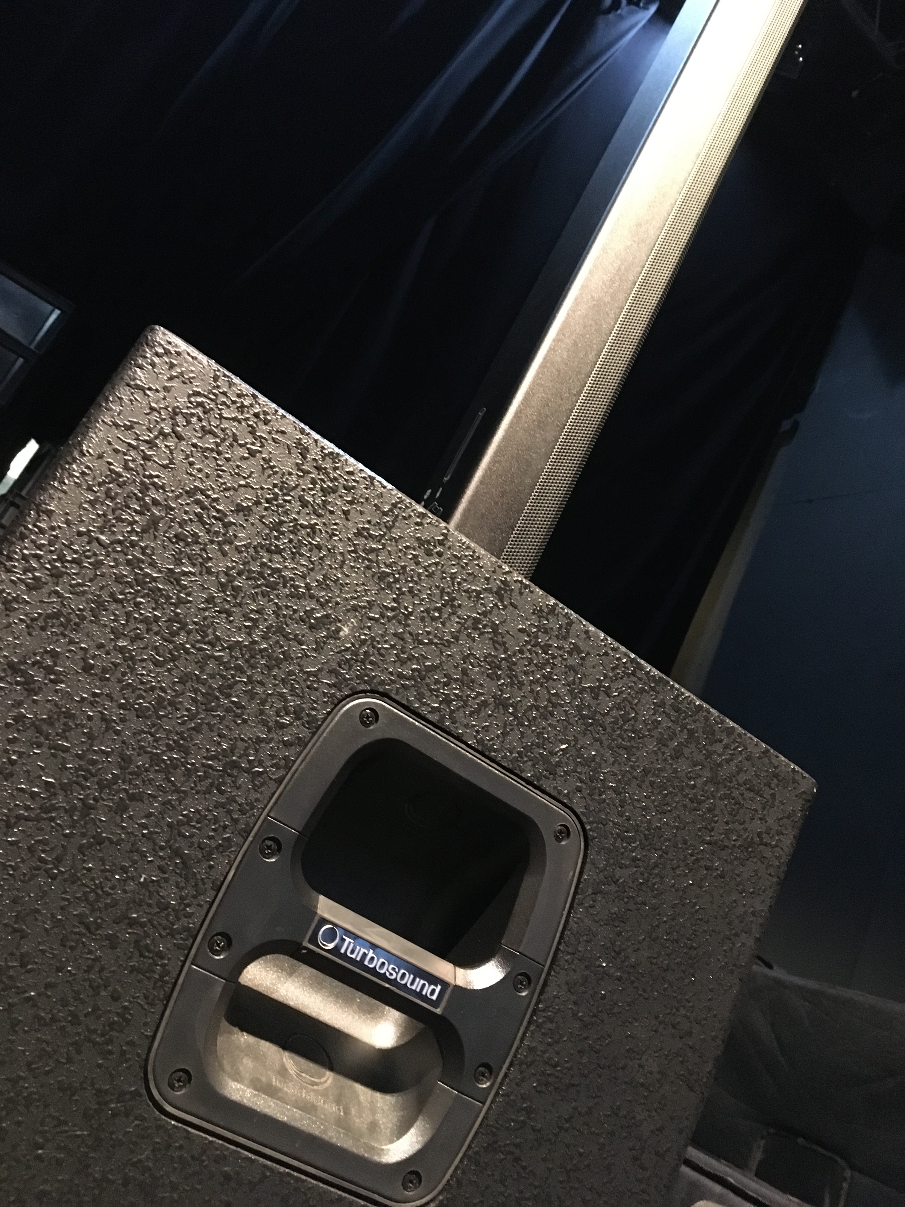 Turbosound iP2000 (92238)