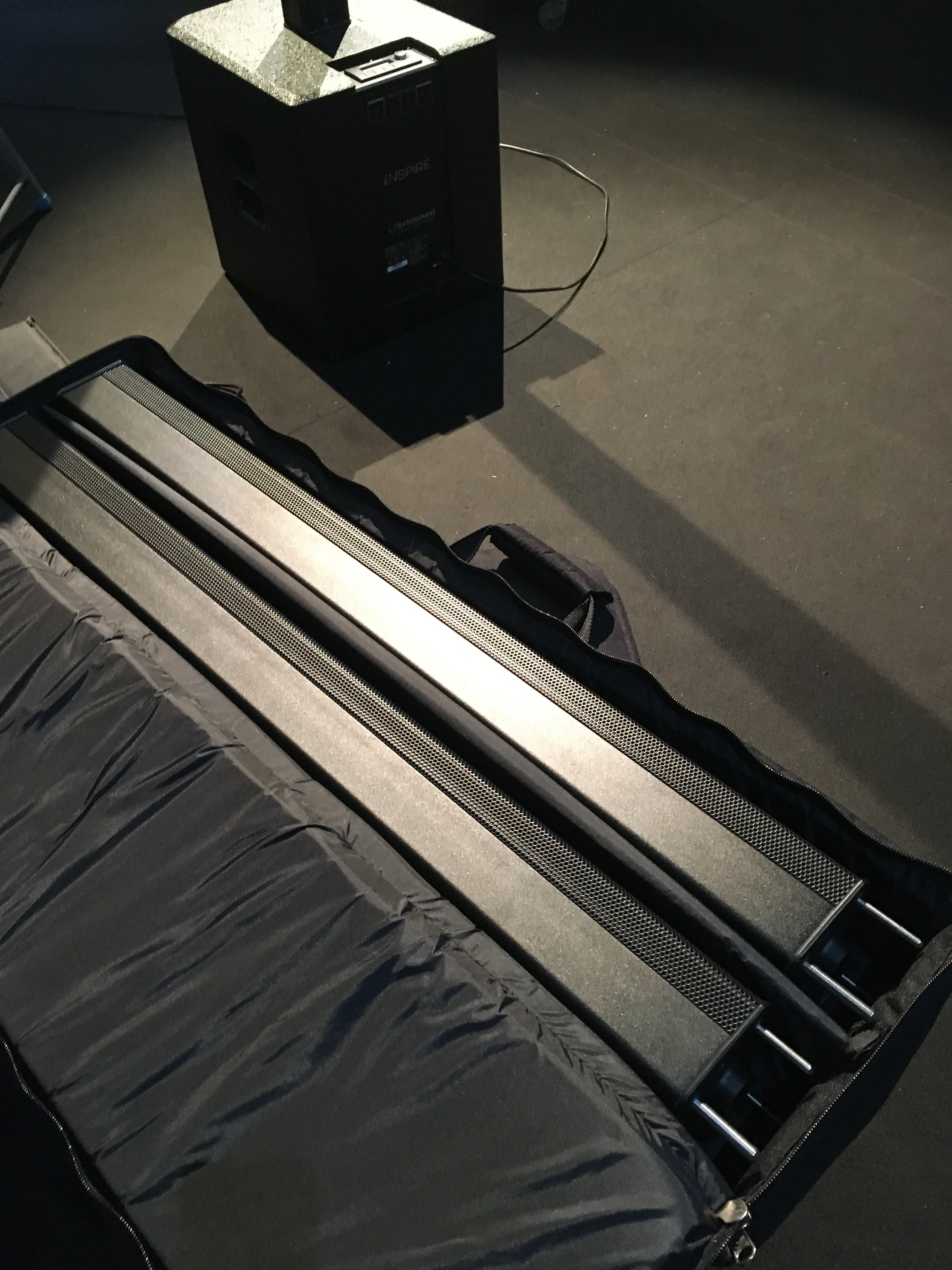 Turbosound iP2000 (96140)