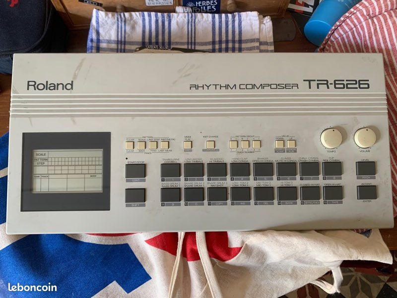 Roland TR-626