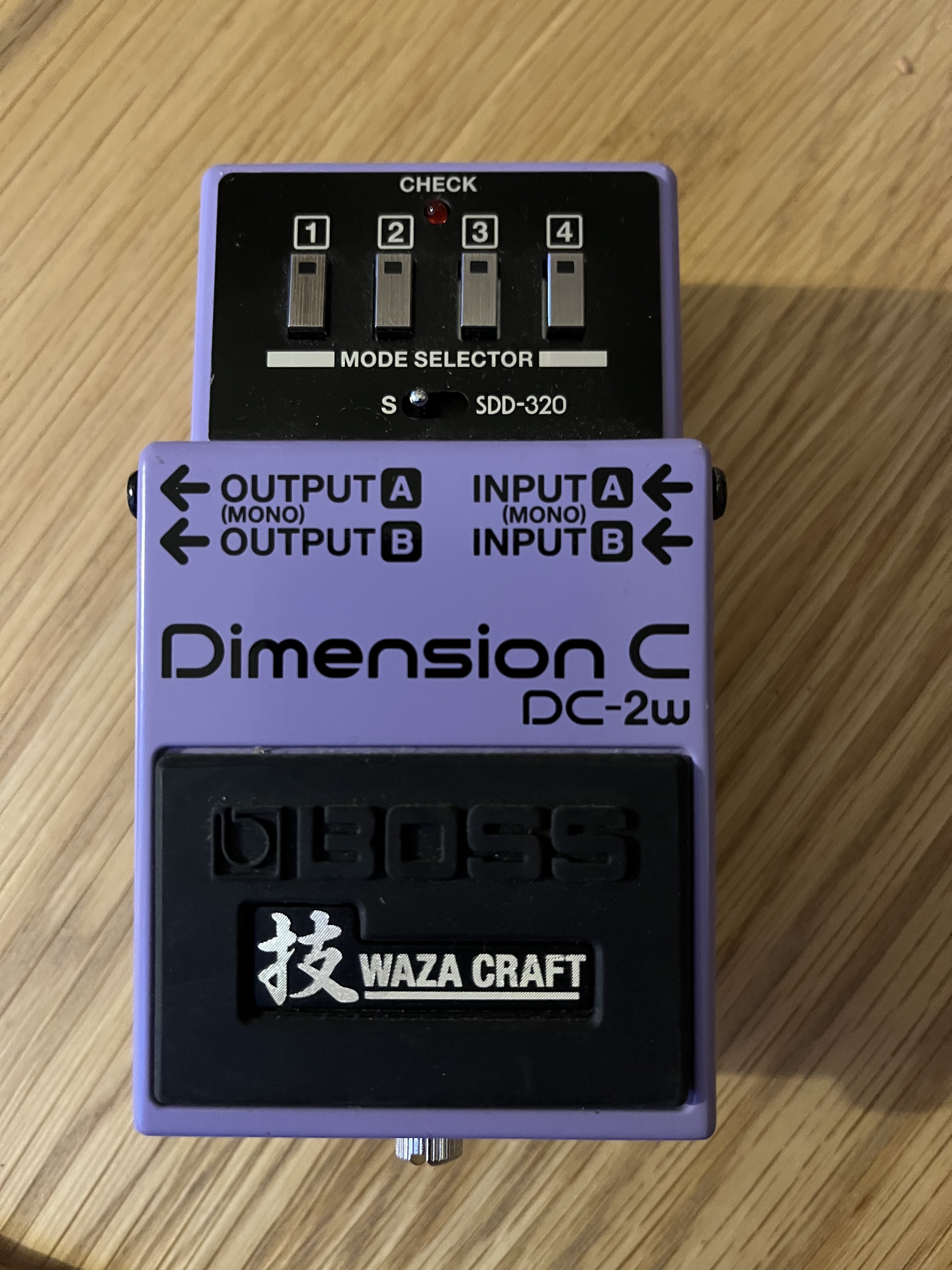 Vends Boss DC-2W