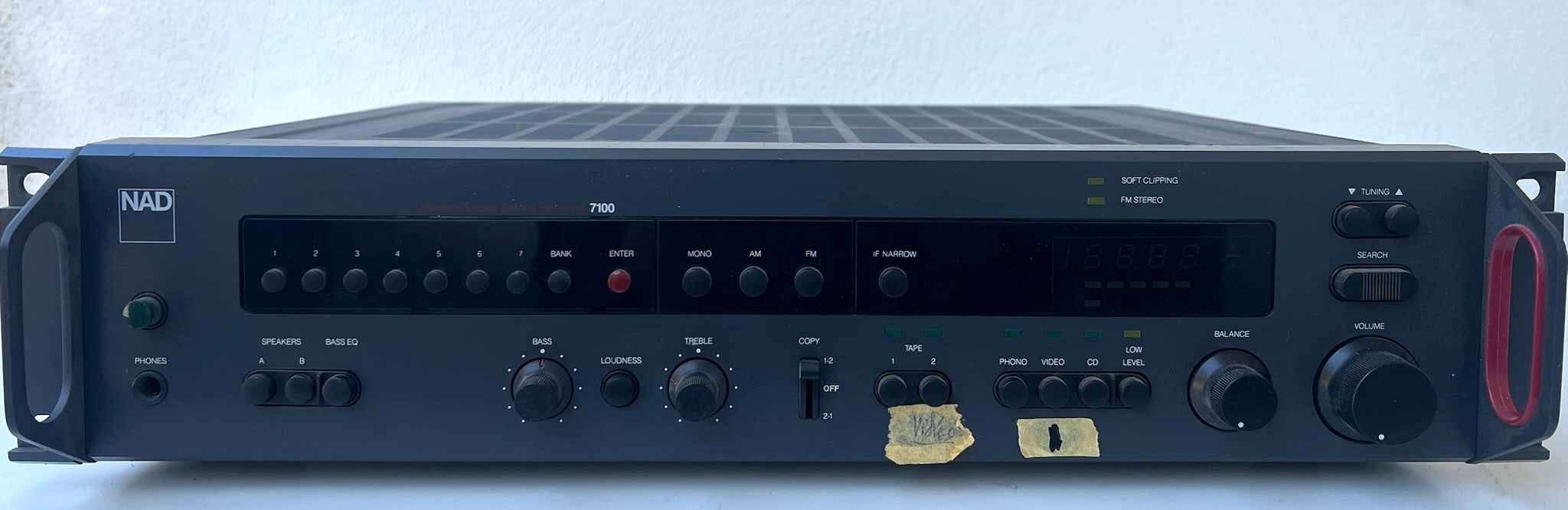 NAD 7100 Monitor Series – Récepteur stéréo vintage audiophile