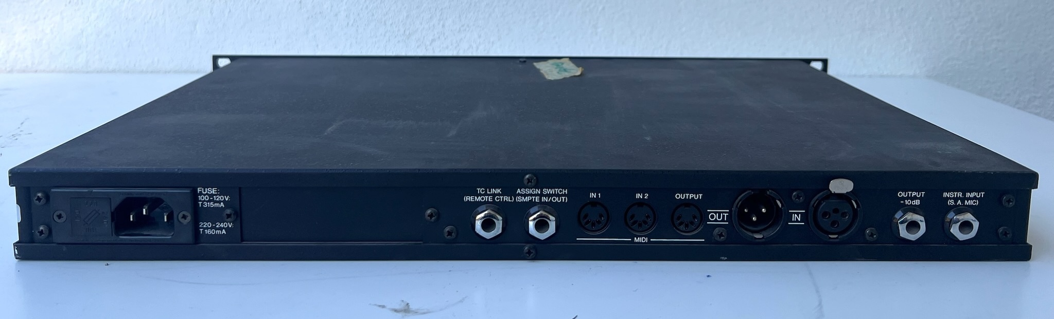 TC Electronic TC 1128 – Égaliseur paramétrique numérique pro