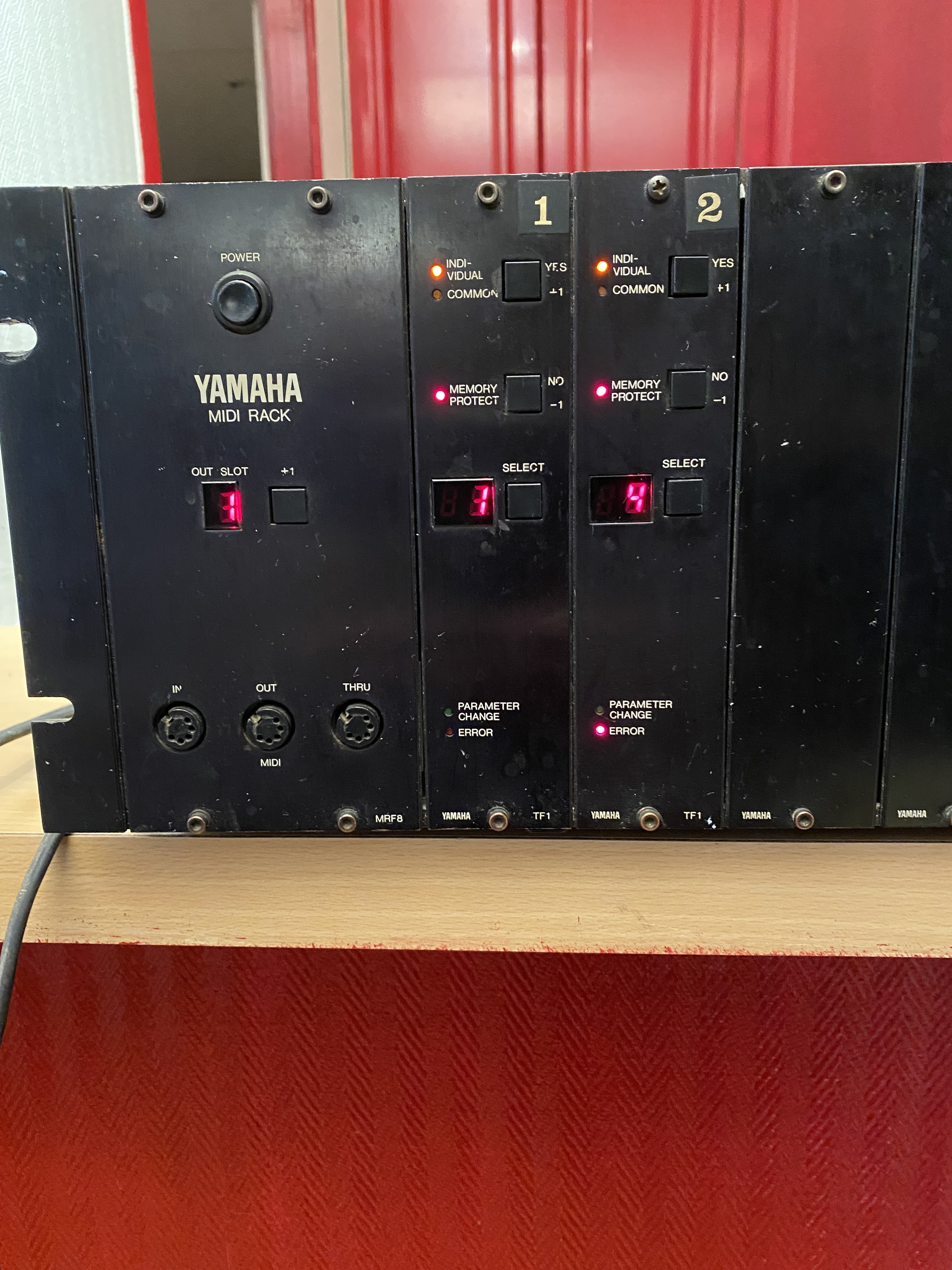 Vends Yamaha VintageTX216 (Rack FM - Double DX7,possible 8
