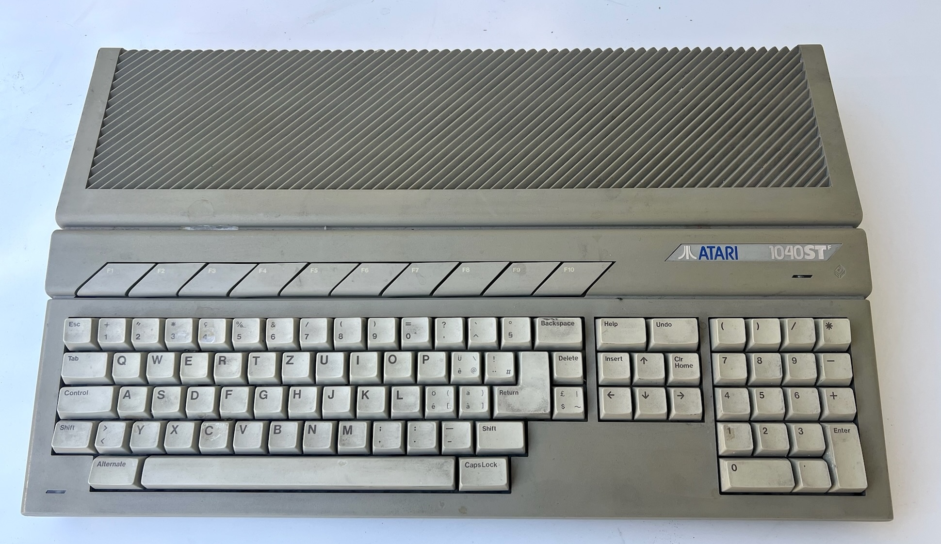 Atari 1040 STF – Ordinateur MIDI / studio vintage