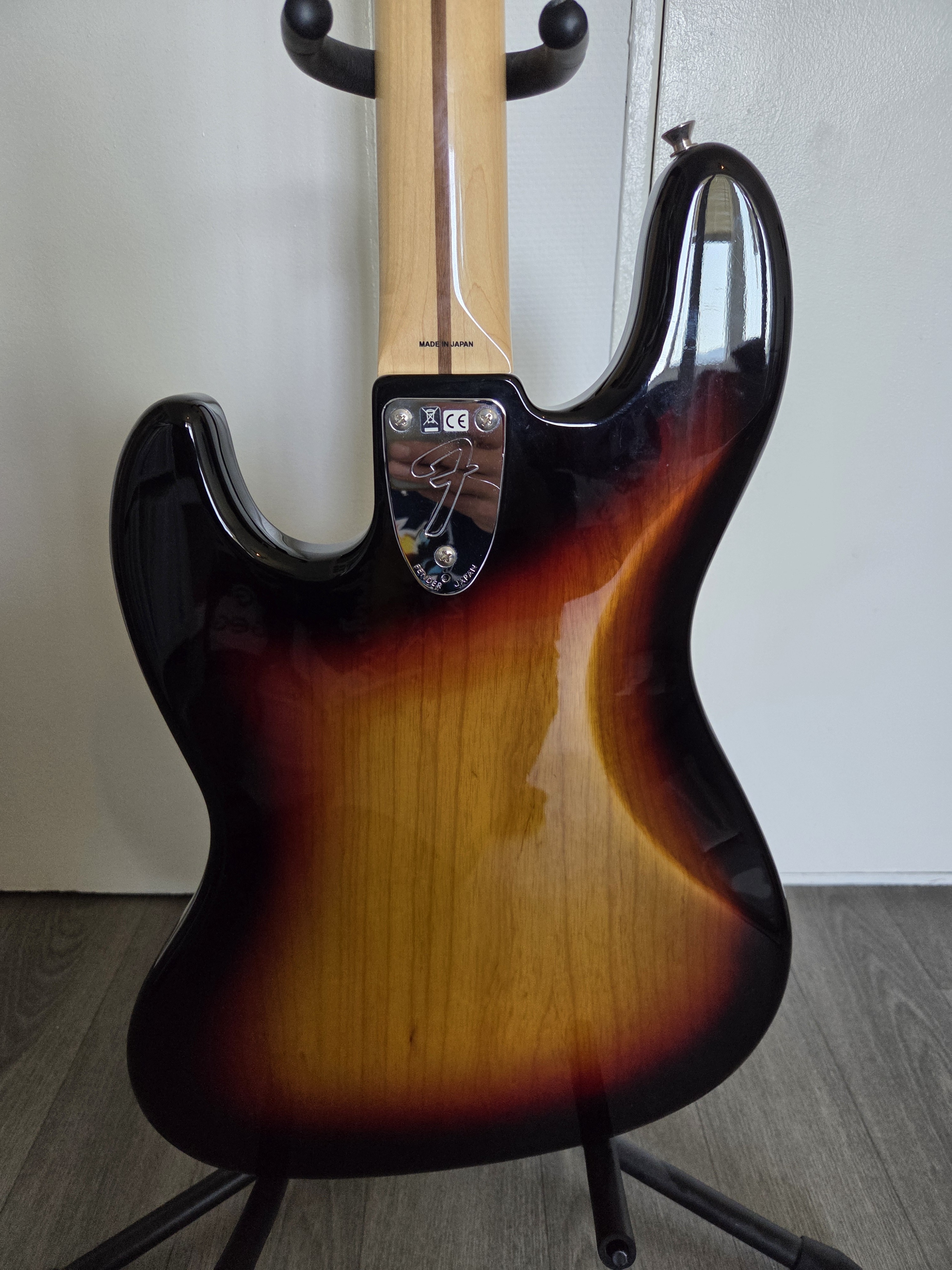 Fender Jazz Bass Japan (84741)