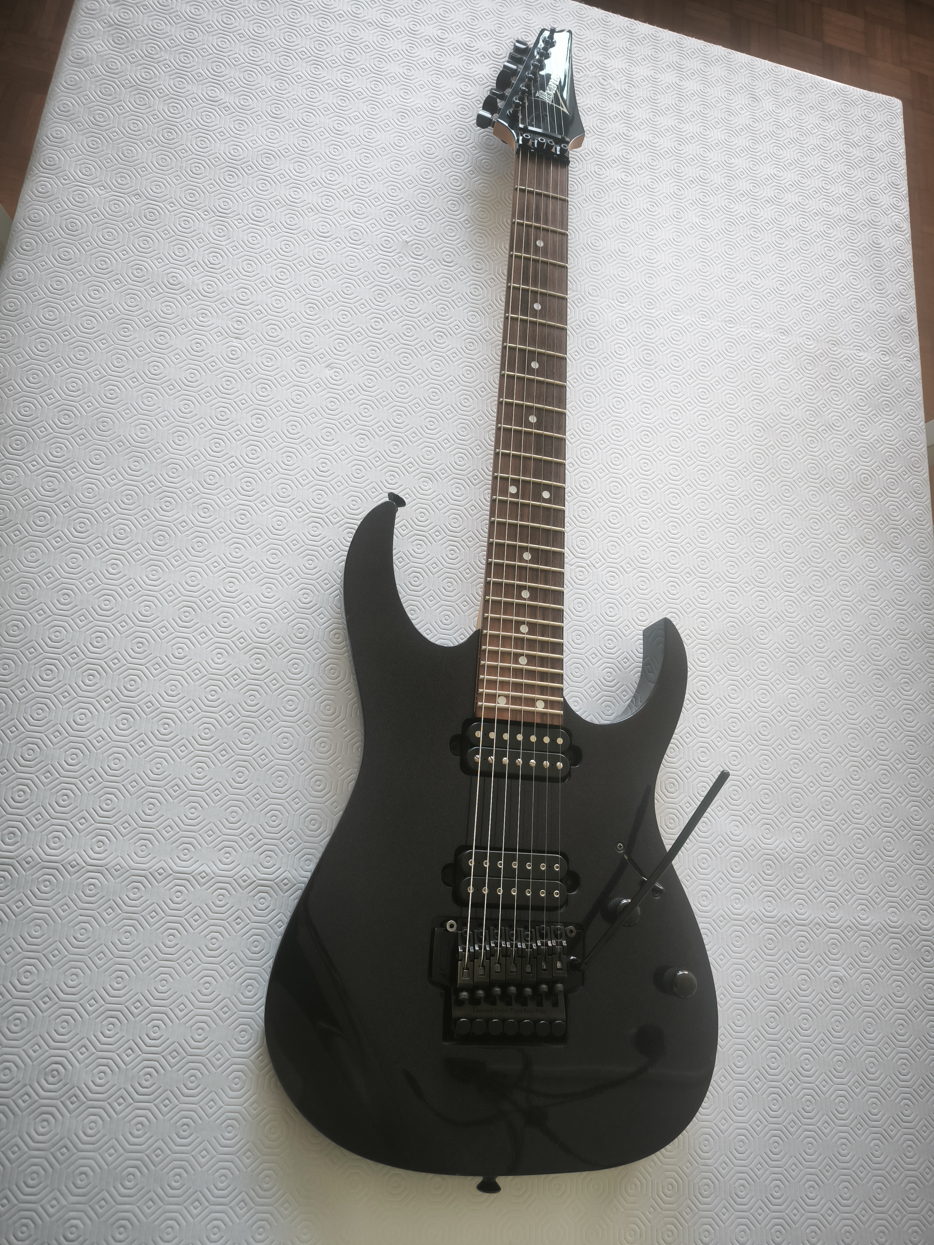 Vends Ibanez RG 7420 upgradée Dimarzio 