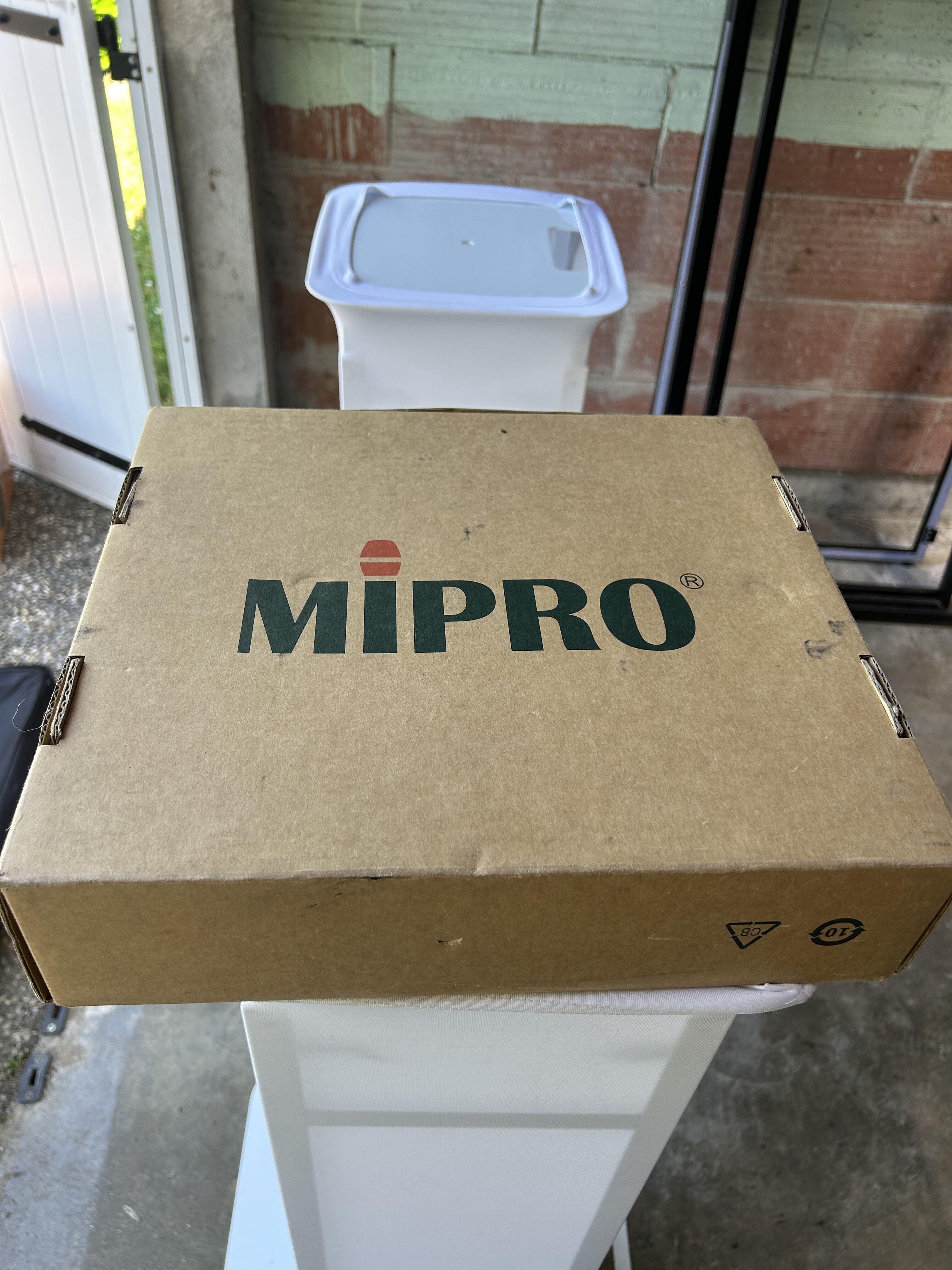 Mipro - Pack 2x ACT-24HC + ACT-2402 - Chargeur MP-80