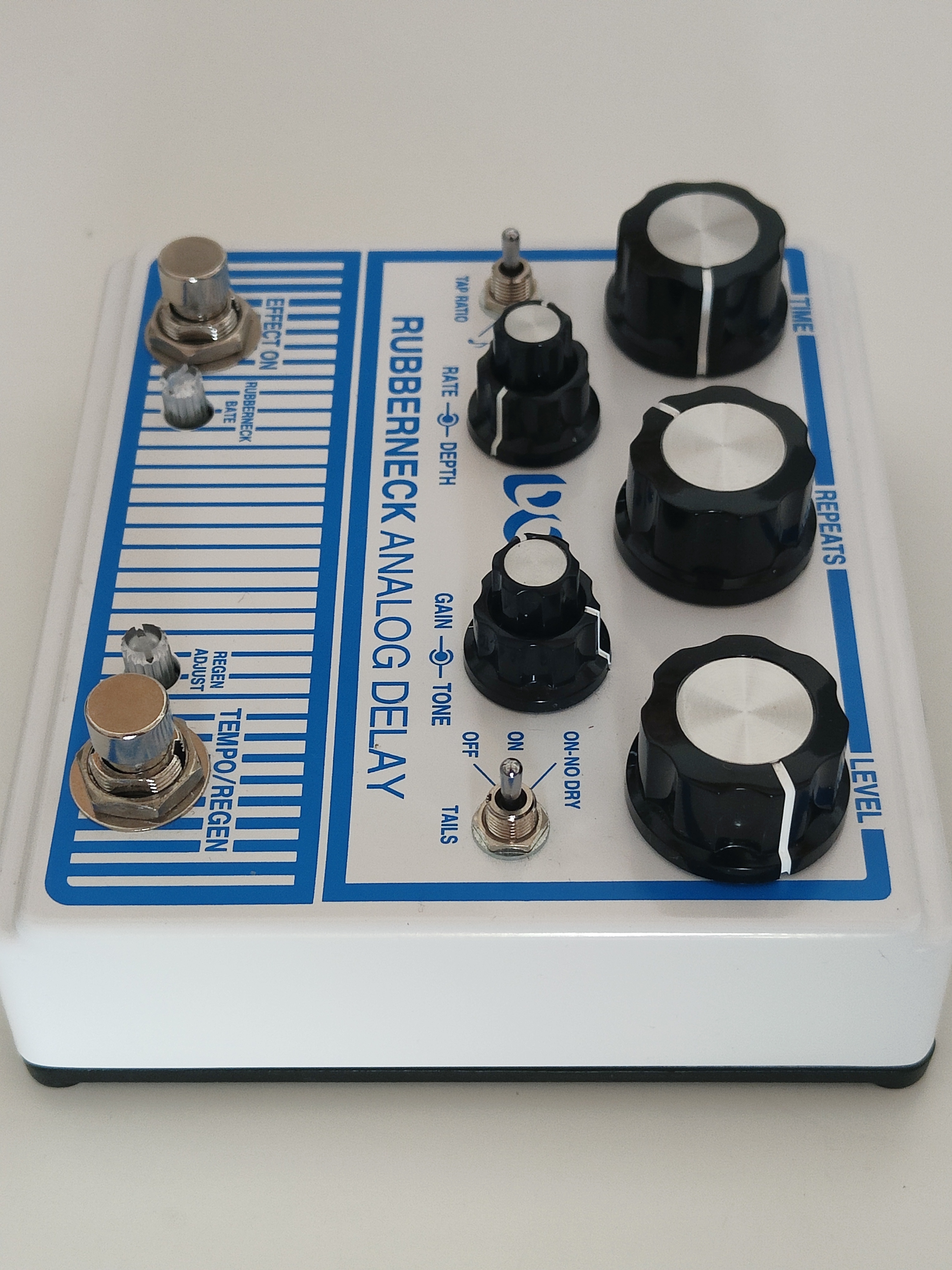DOD Rubberneck Analog Delay (15000)