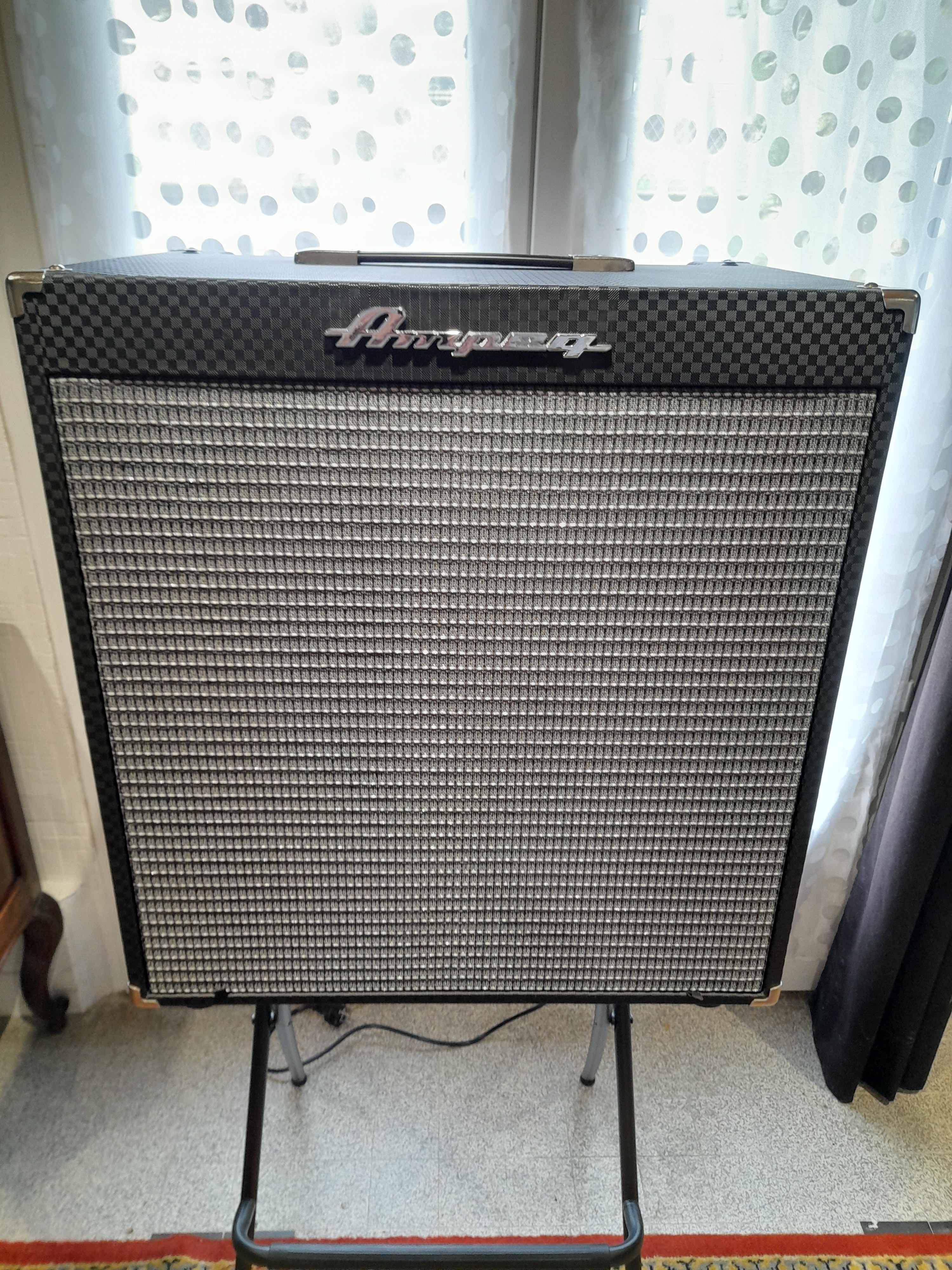 Ampeg RB-115