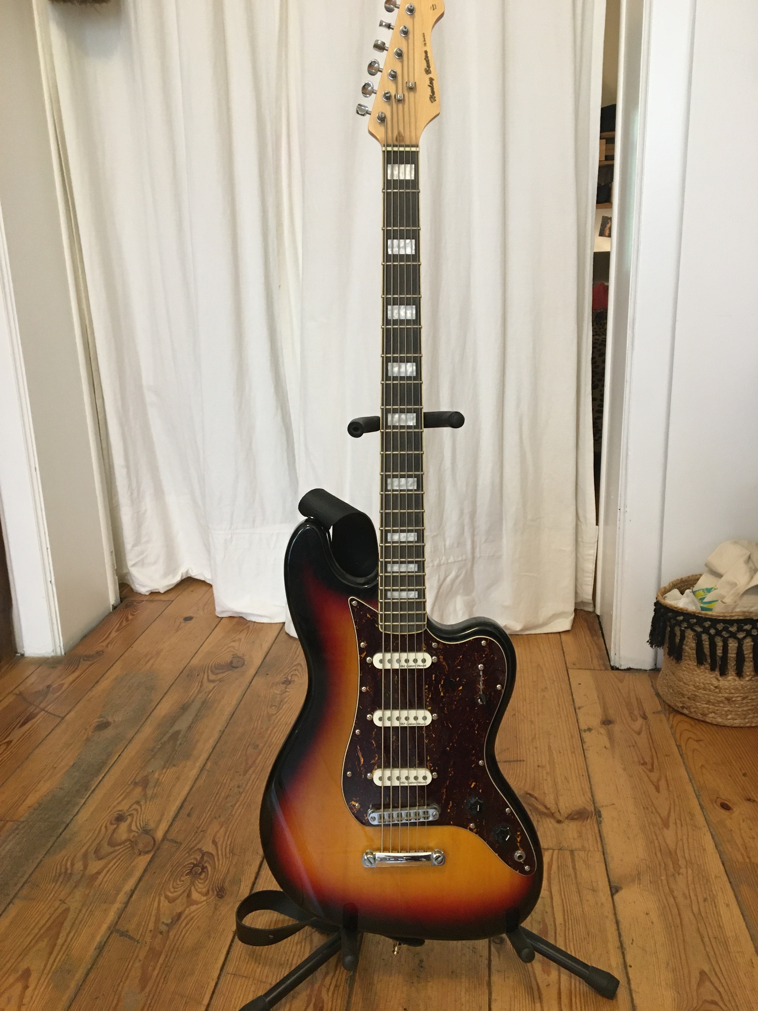 Vds Harley Benton Guitarbass VS Vintage Series. 
