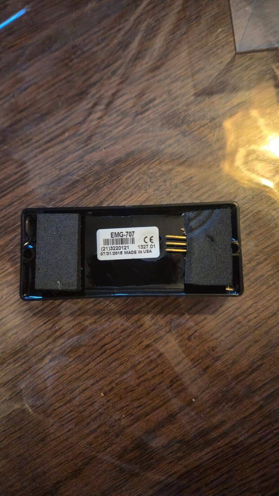 Vends micro EMG 707 