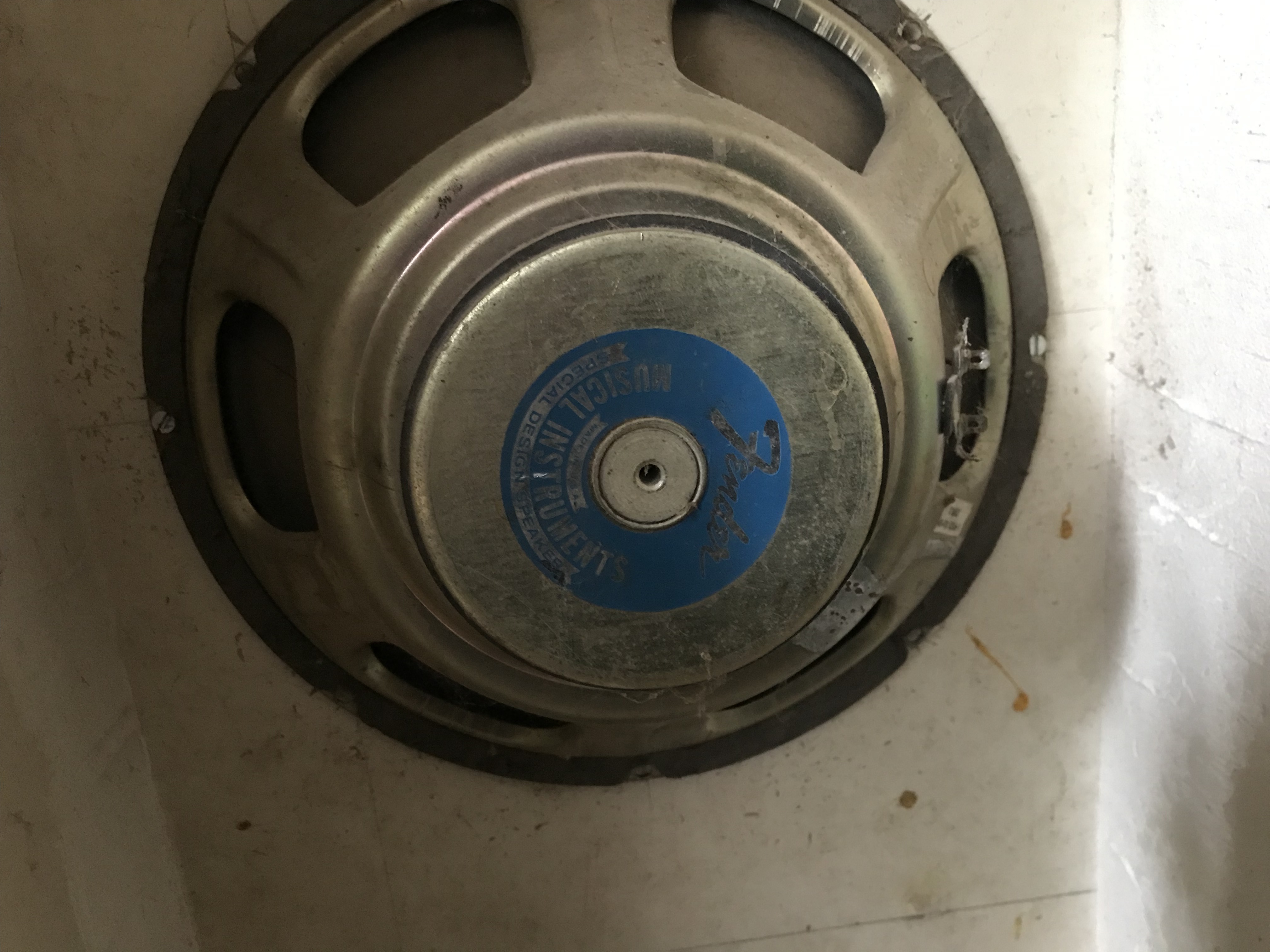 Haut parleur fender 010662