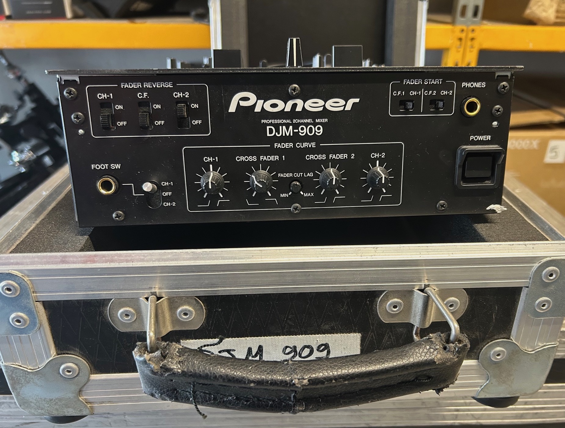 Pioneer DJM-909 (79828)