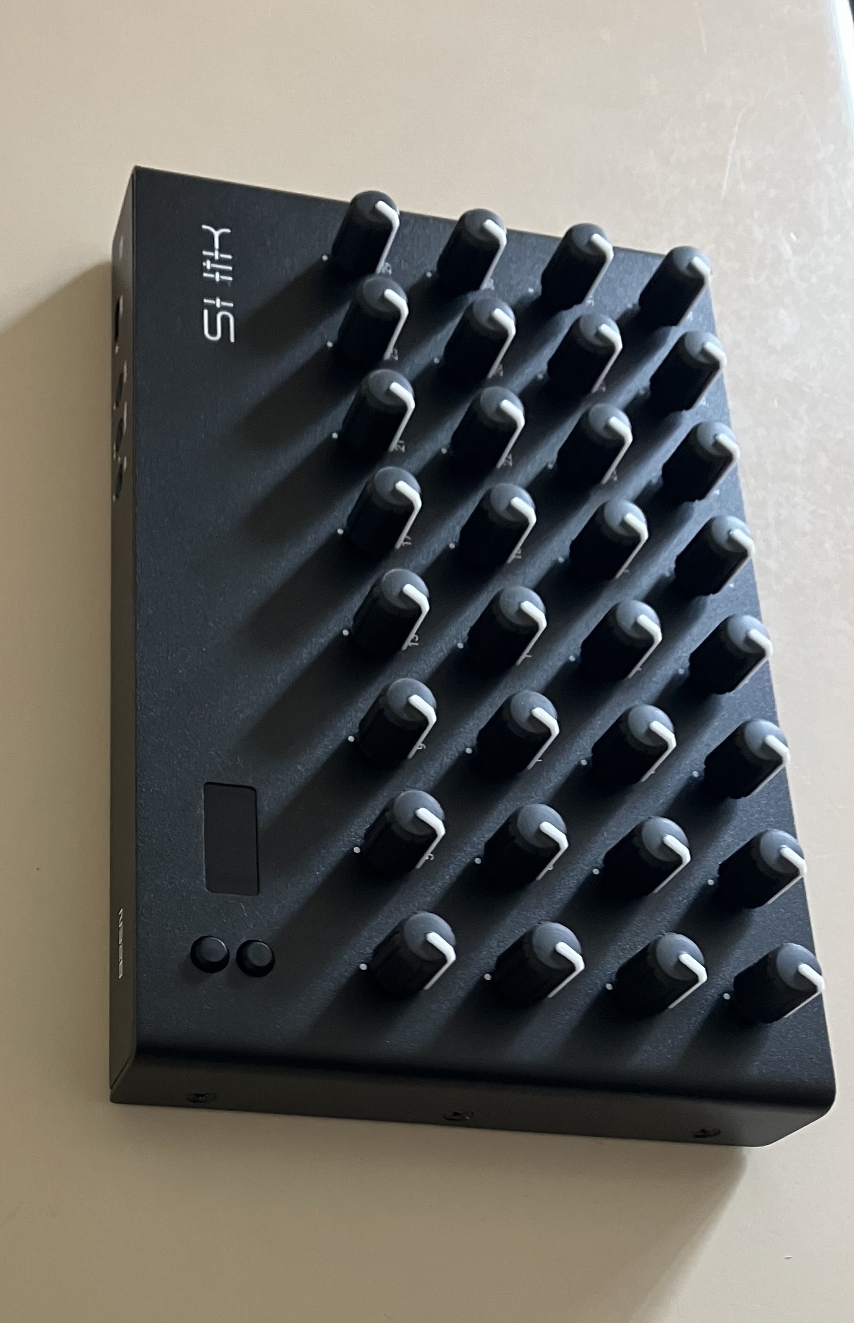 Shik N32B (20902)