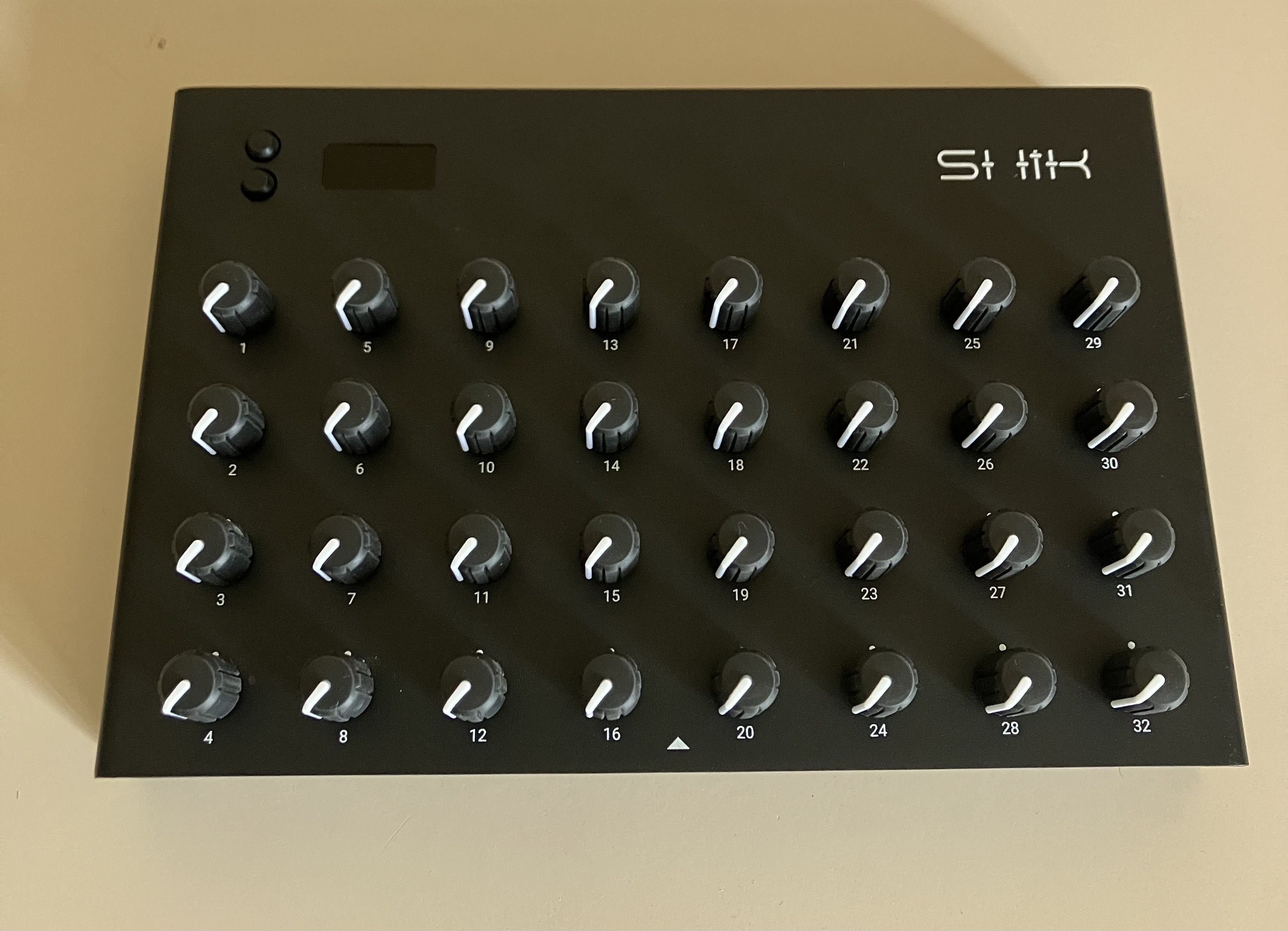 Shik N32B (64750)