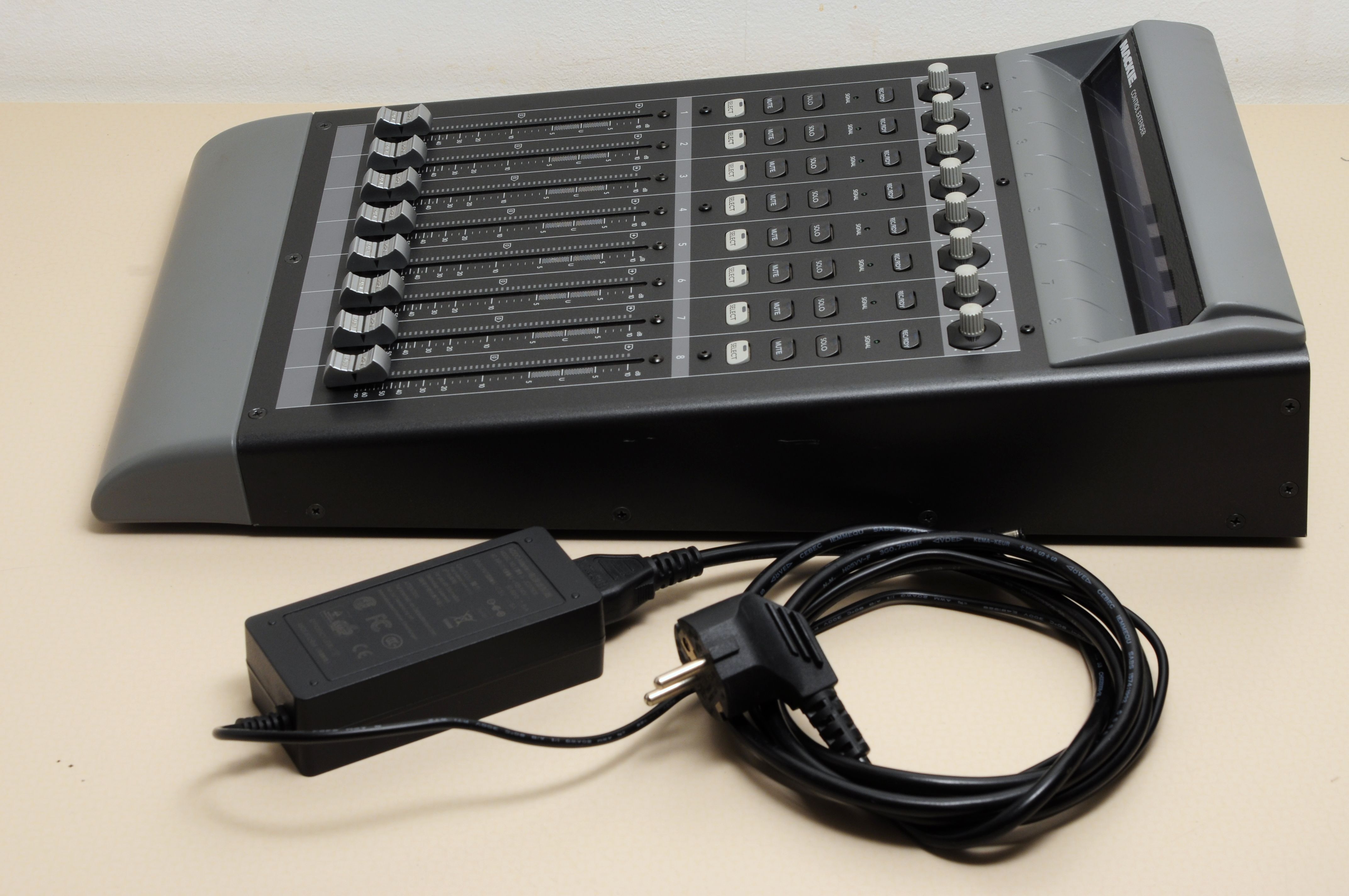 MCUXT 4