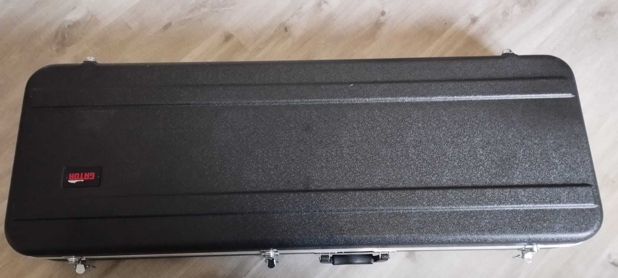 Vends Schecter Loomis 7 FR